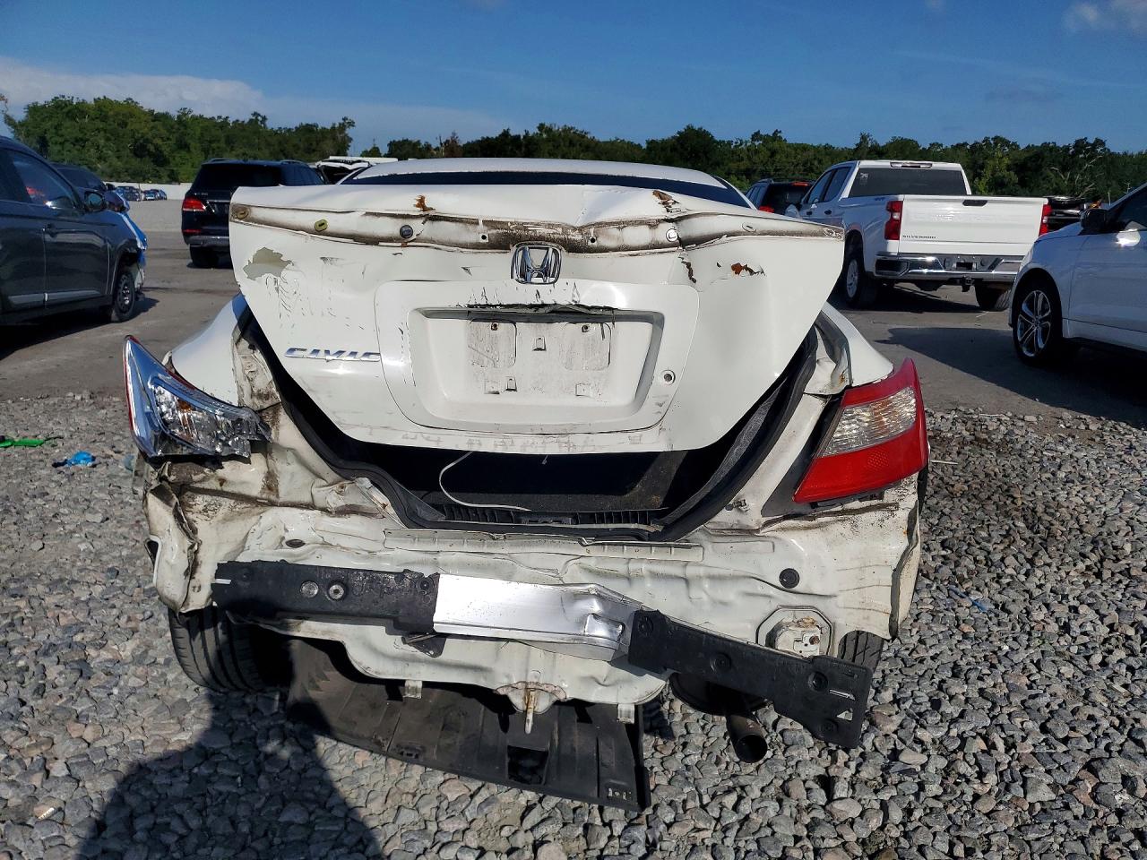 2010 Honda Civic Lx White vin: 2HGFG1B6XAH510416