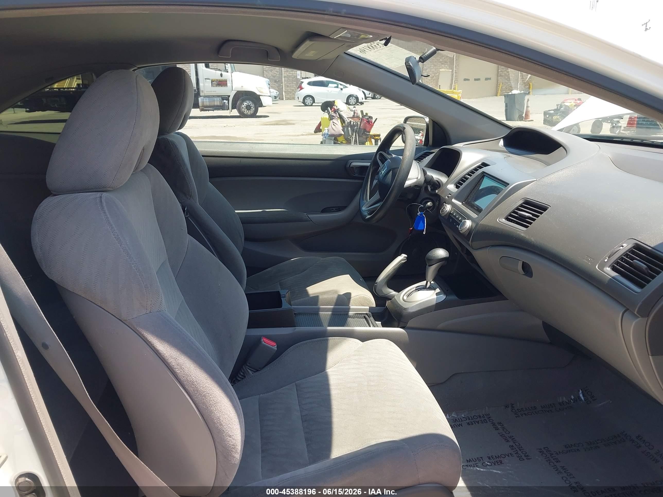 2010 Honda Civic Lx White vin: 2HGFG1B6XAH520380