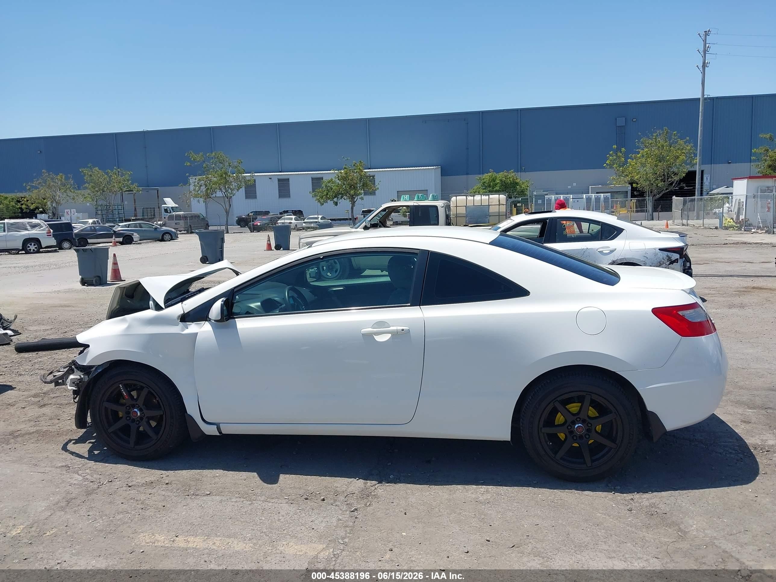 2010 Honda Civic Lx White vin: 2HGFG1B6XAH520380