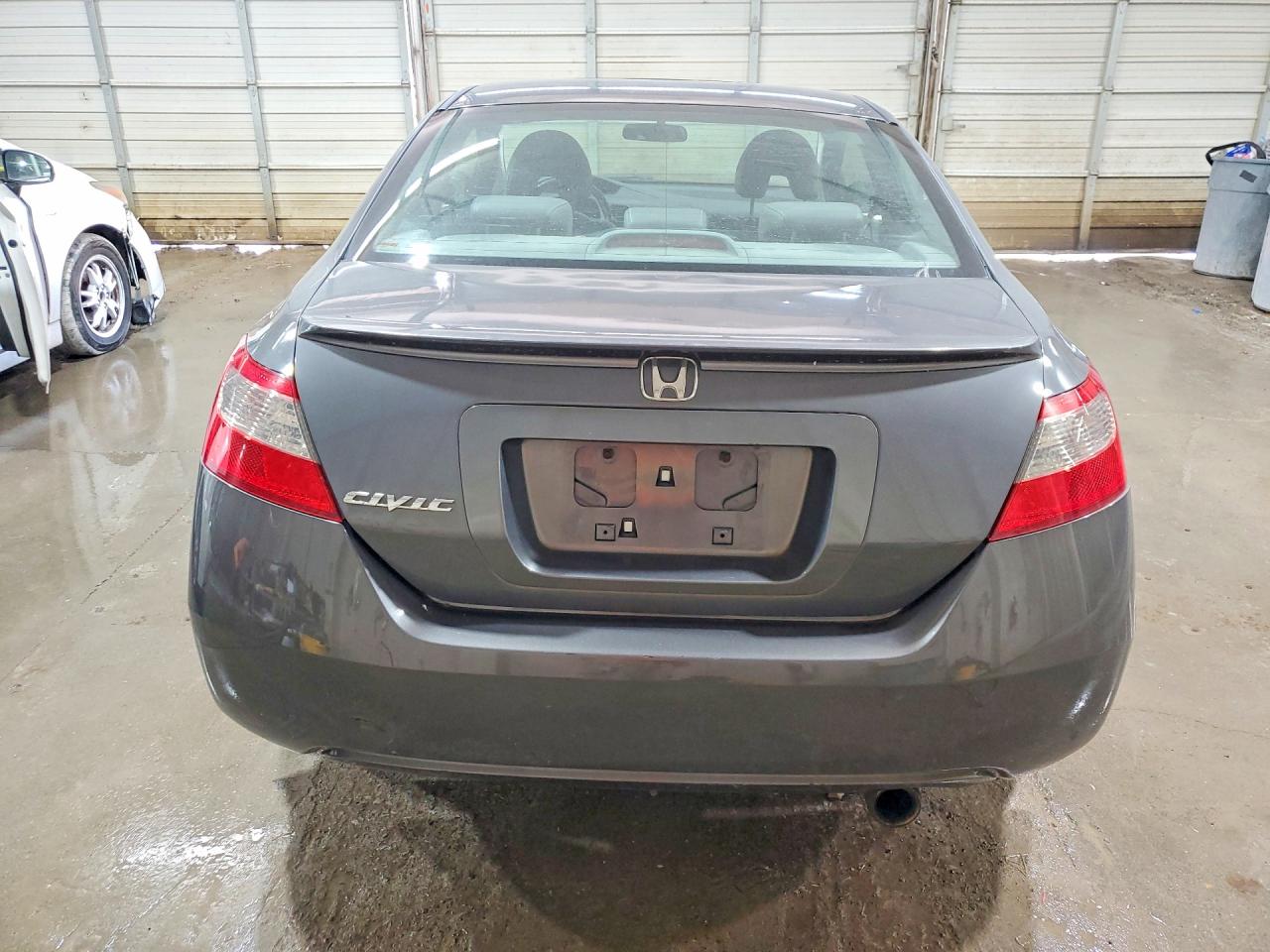 2010 Honda Civic 4d Dx Серый vin: 2HGFG1B94AH526489