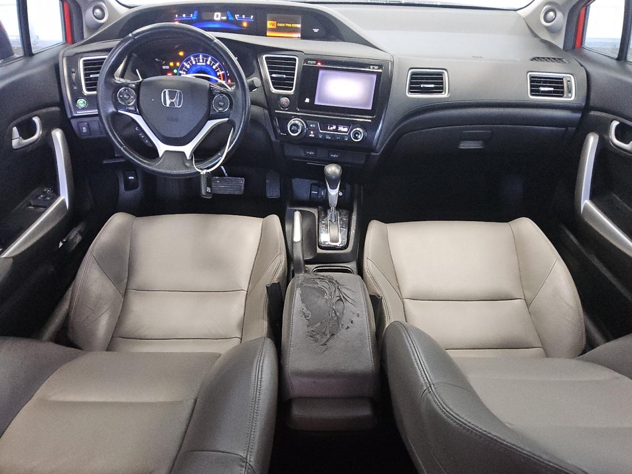 2015 Honda Civic Exl Красный vin: 2HGFG3B09FH531028 Damage: Console Cover, Torn, > 12 Inches