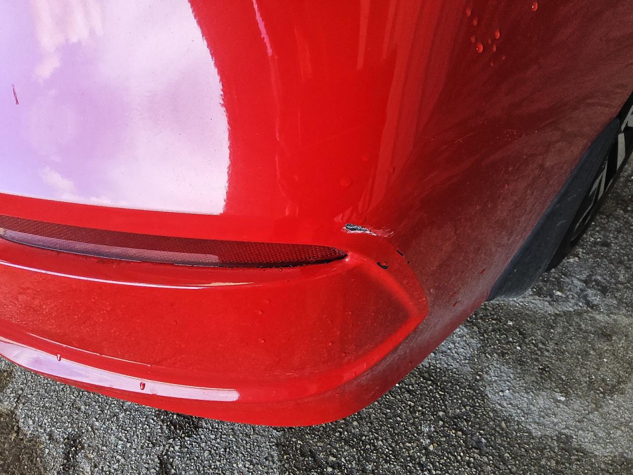 2015 Honda Civic Exl Красный vin: 2HGFG3B09FH531028 Damage: Rear Bumper, Heavy Scratch, 4 To 5 Inches