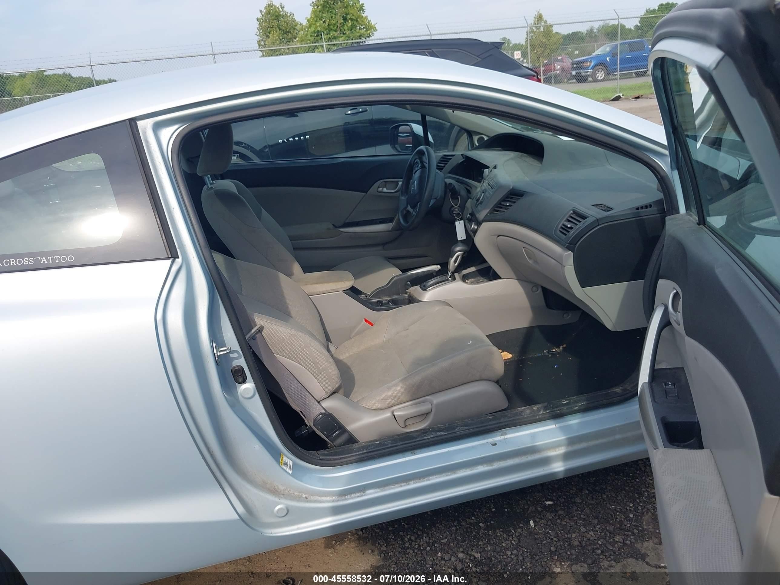 2012 Honda Civic Lx Серебряный vin: 2HGFG3B50CH552440