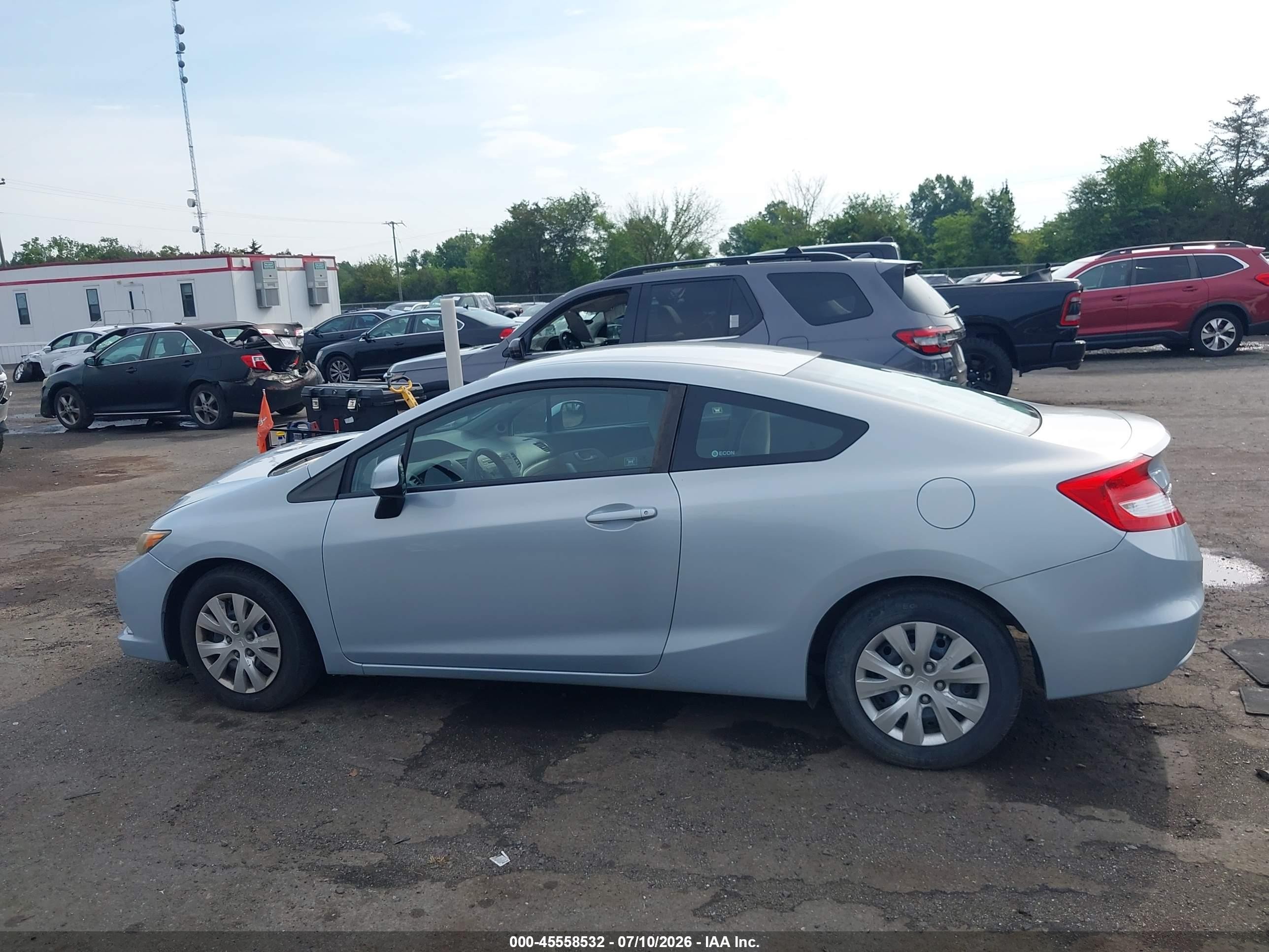 2012 Honda Civic Lx Серебряный vin: 2HGFG3B50CH552440
