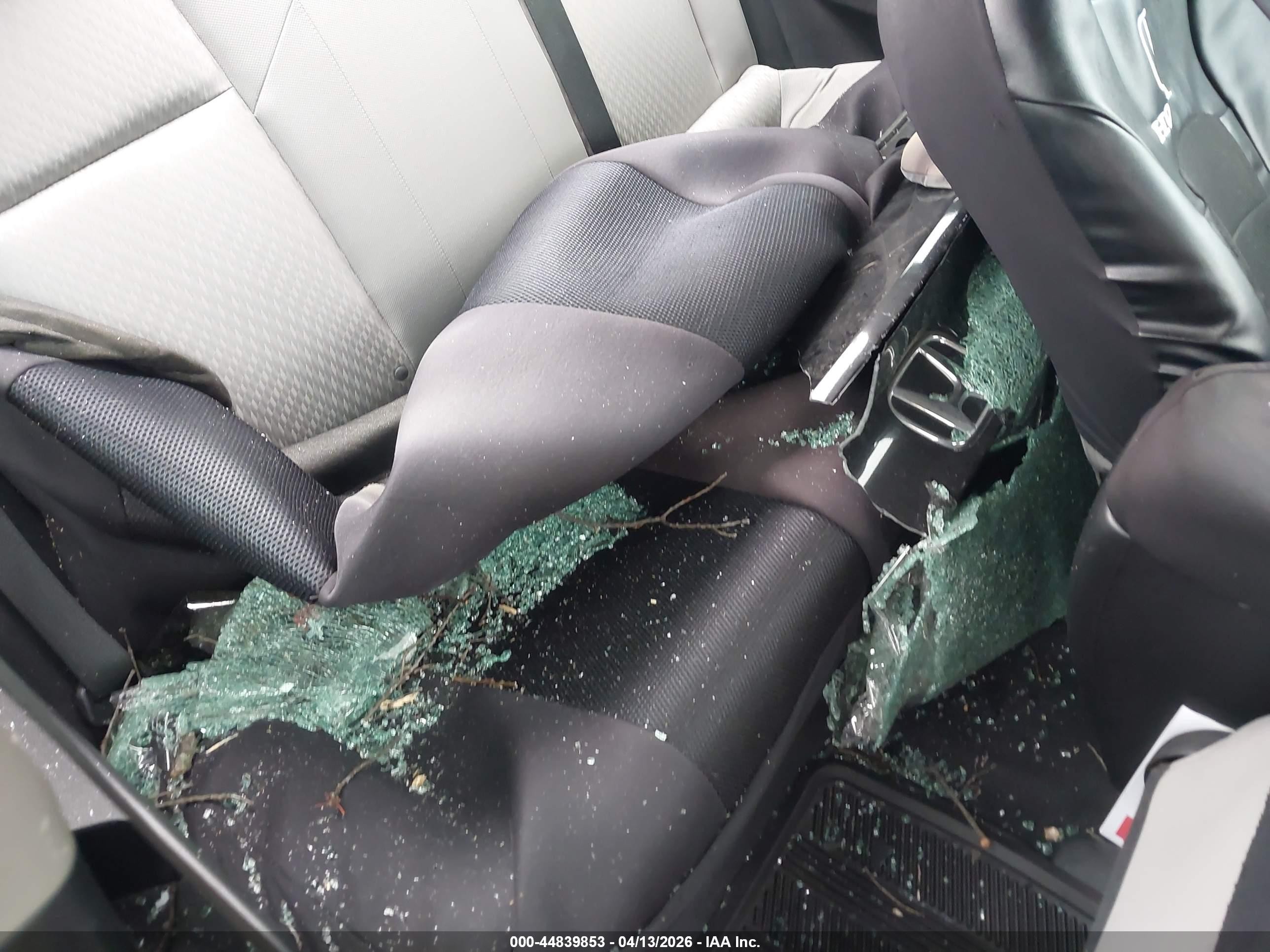 2015 Honda Civic Lx Черный vin: 2HGFG3B51FH505194