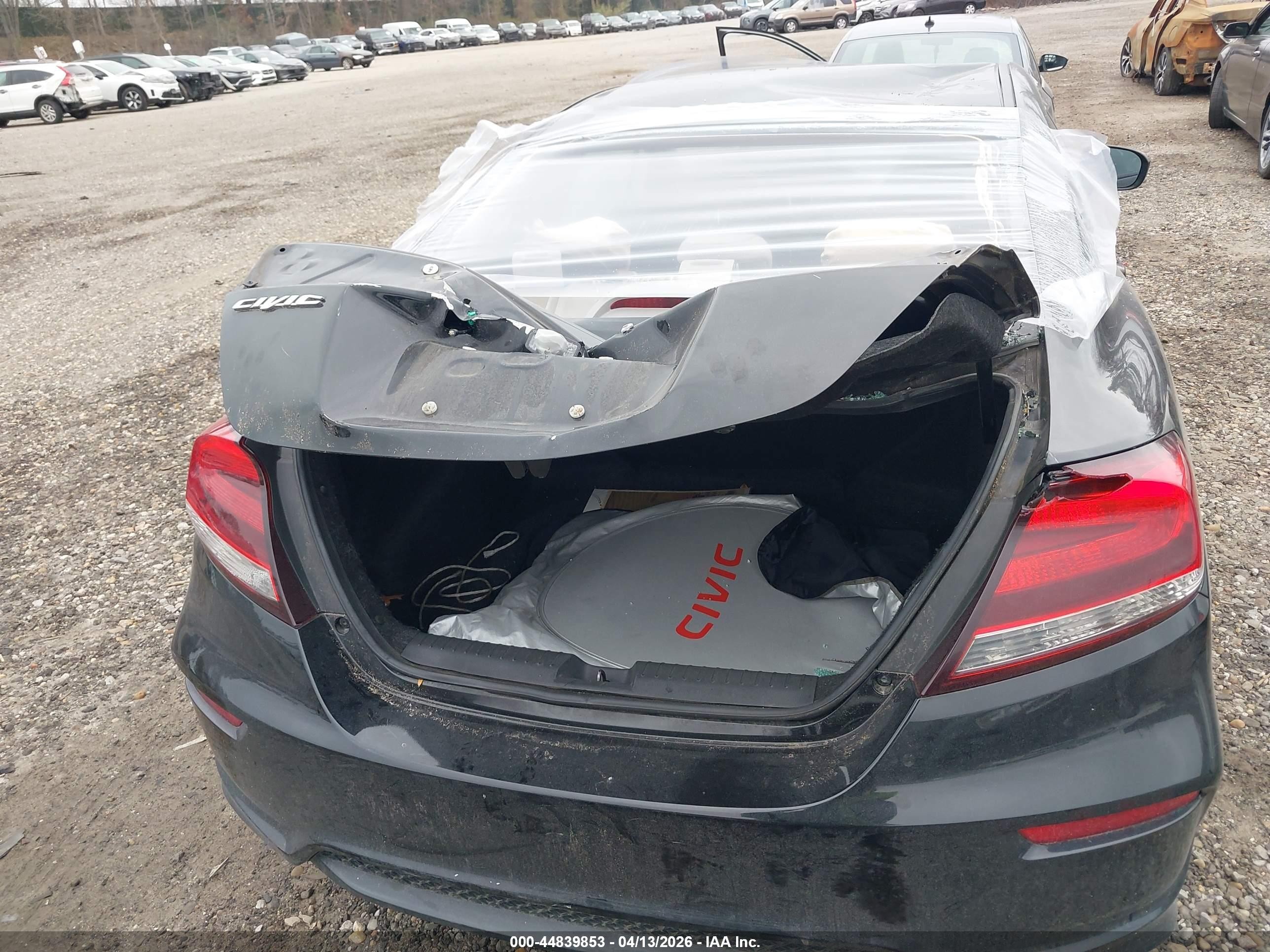 2015 Honda Civic Lx Черный vin: 2HGFG3B51FH505194