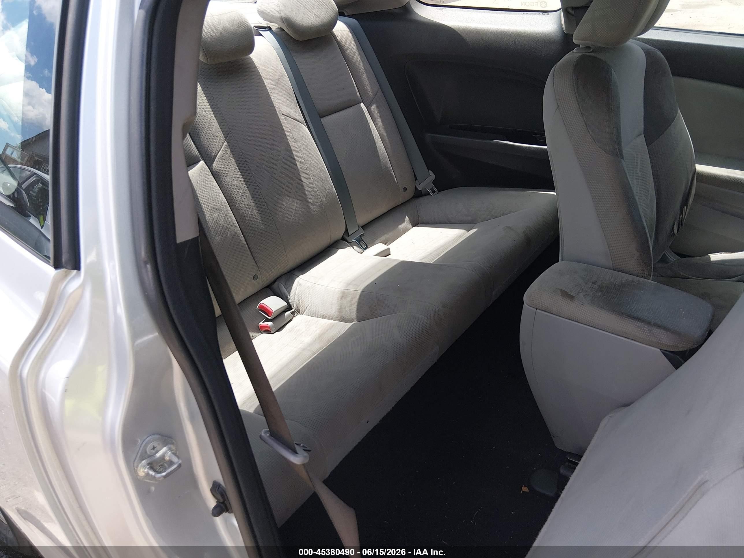 2012 Honda Civic Lx Silver vin: 2HGFG3B52CH516006
