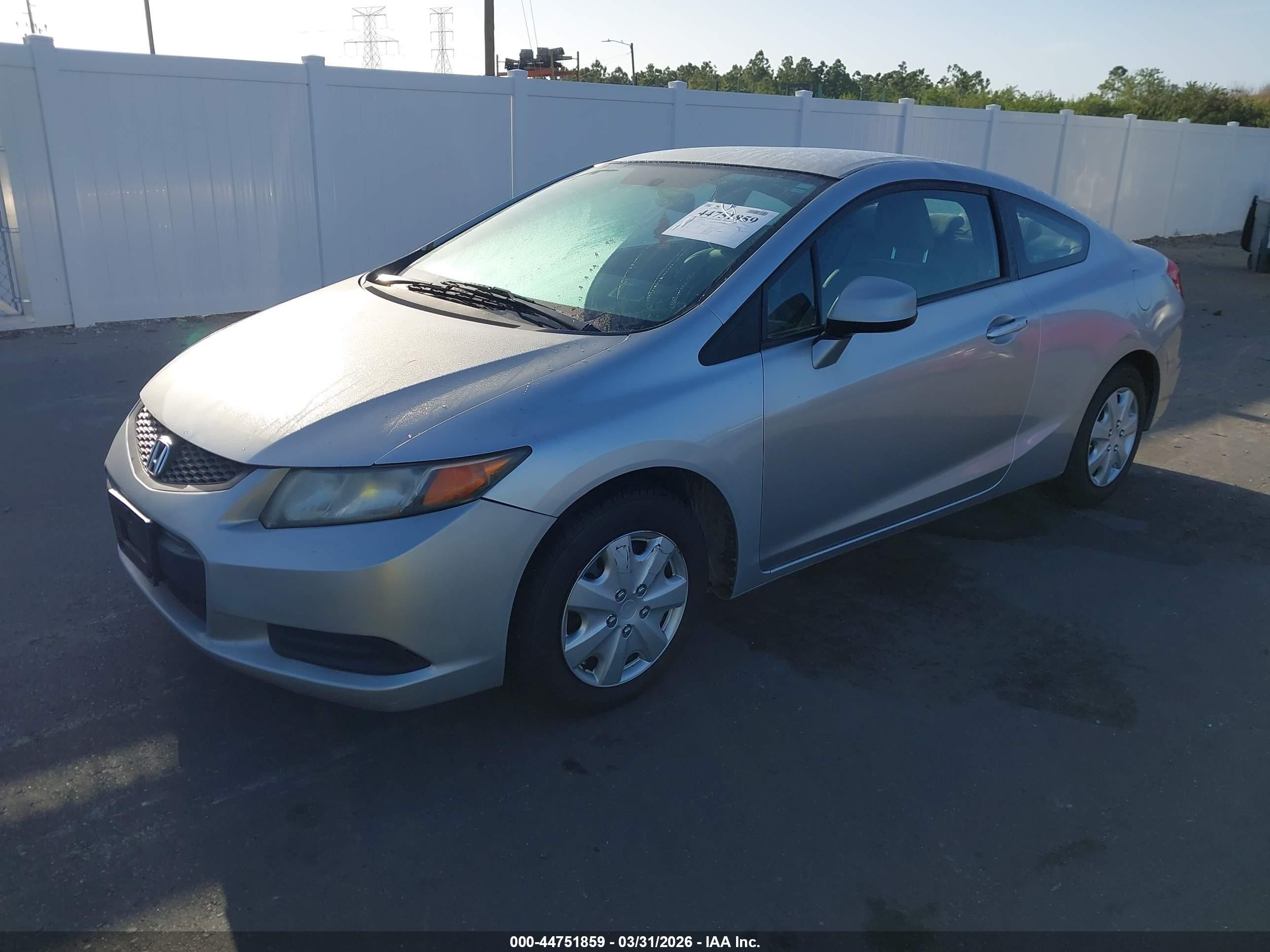 2012 Honda Civic Lx Silver vin: 2HGFG3B52CH557655