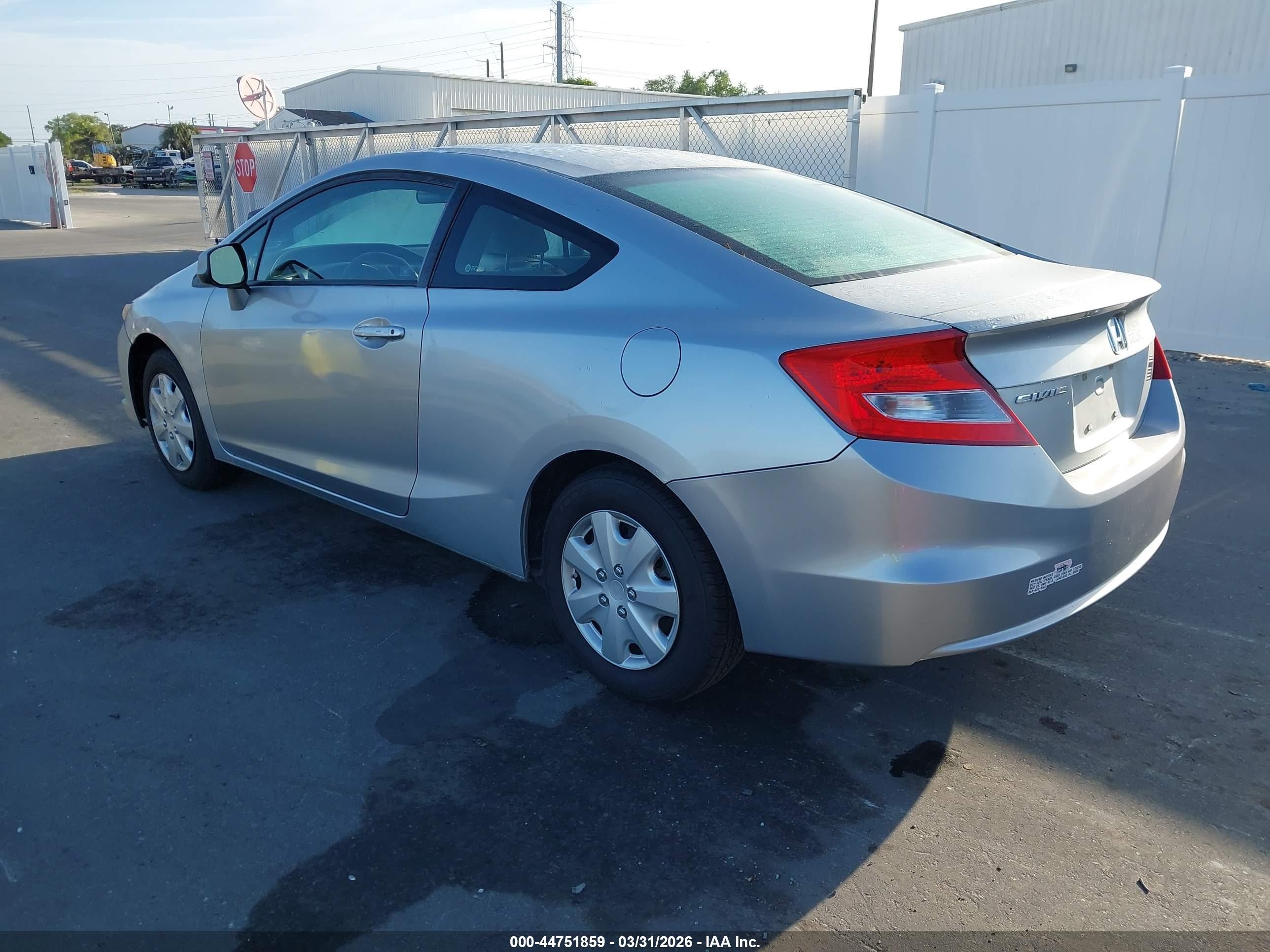2012 Honda Civic Lx Silver vin: 2HGFG3B52CH557655