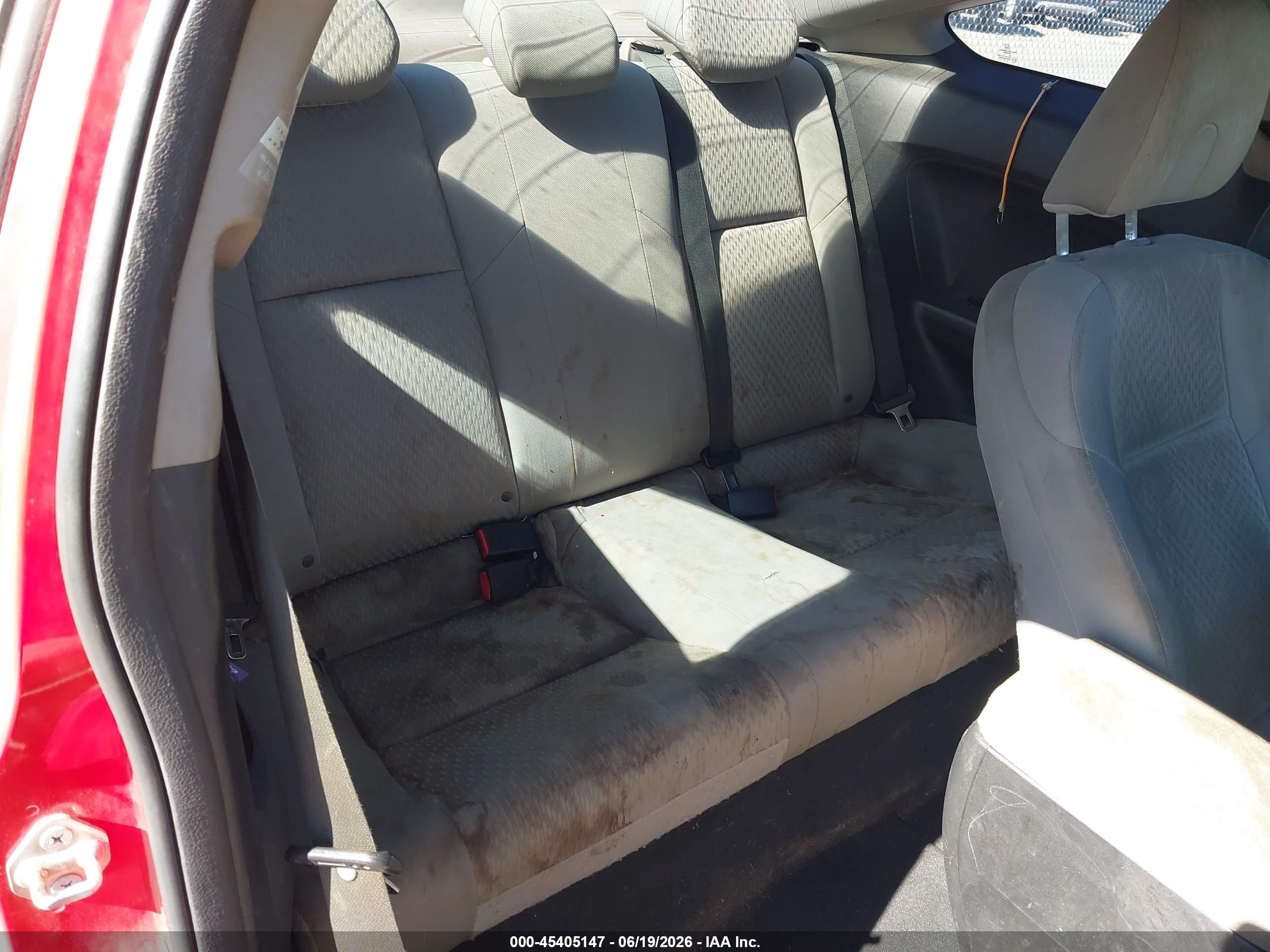 2015 Honda Civic Lx Красный vin: 2HGFG3B54FH529621