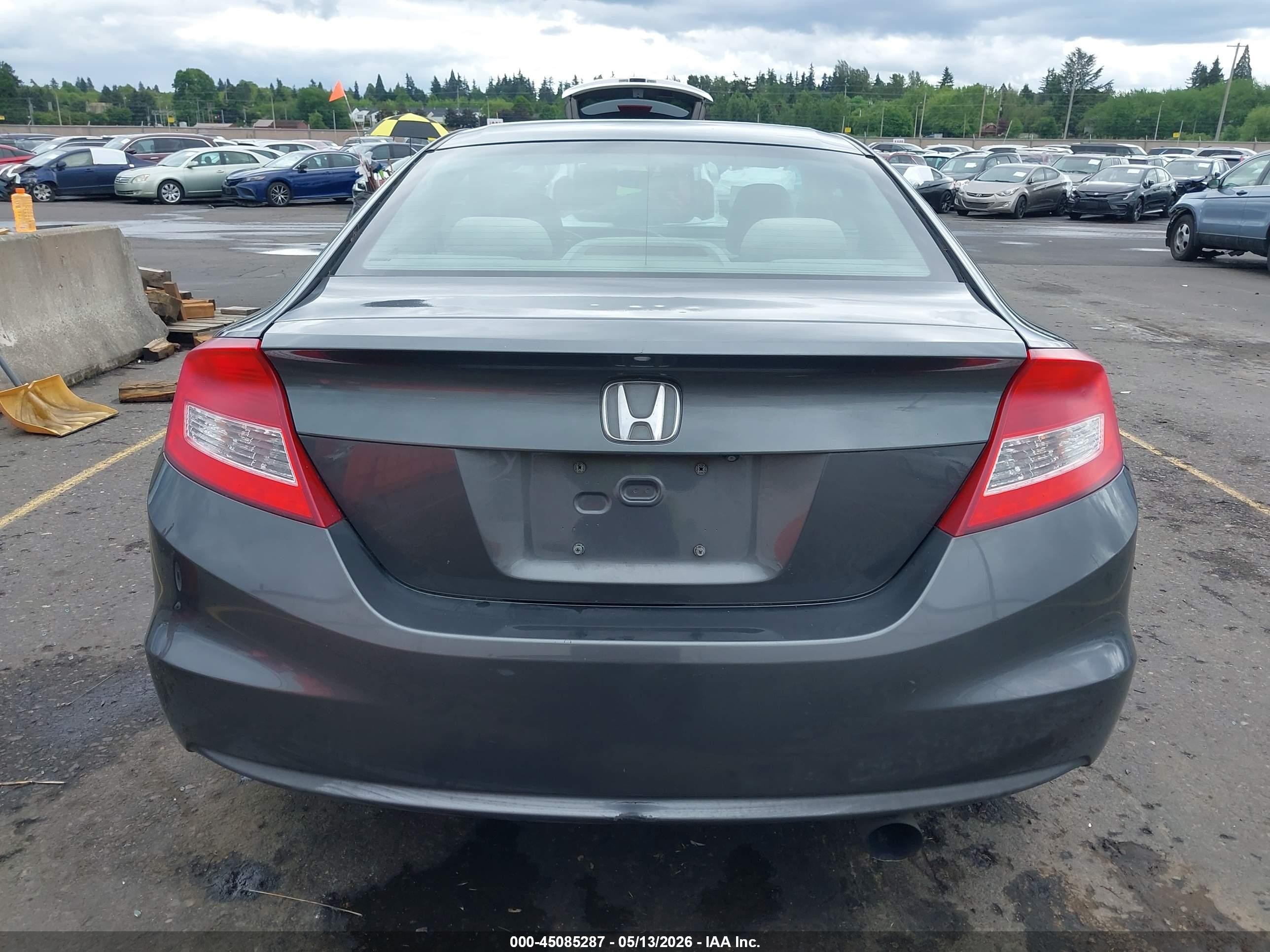 2013 Honda Civic Lx Gray vin: 2HGFG3B55DH513411