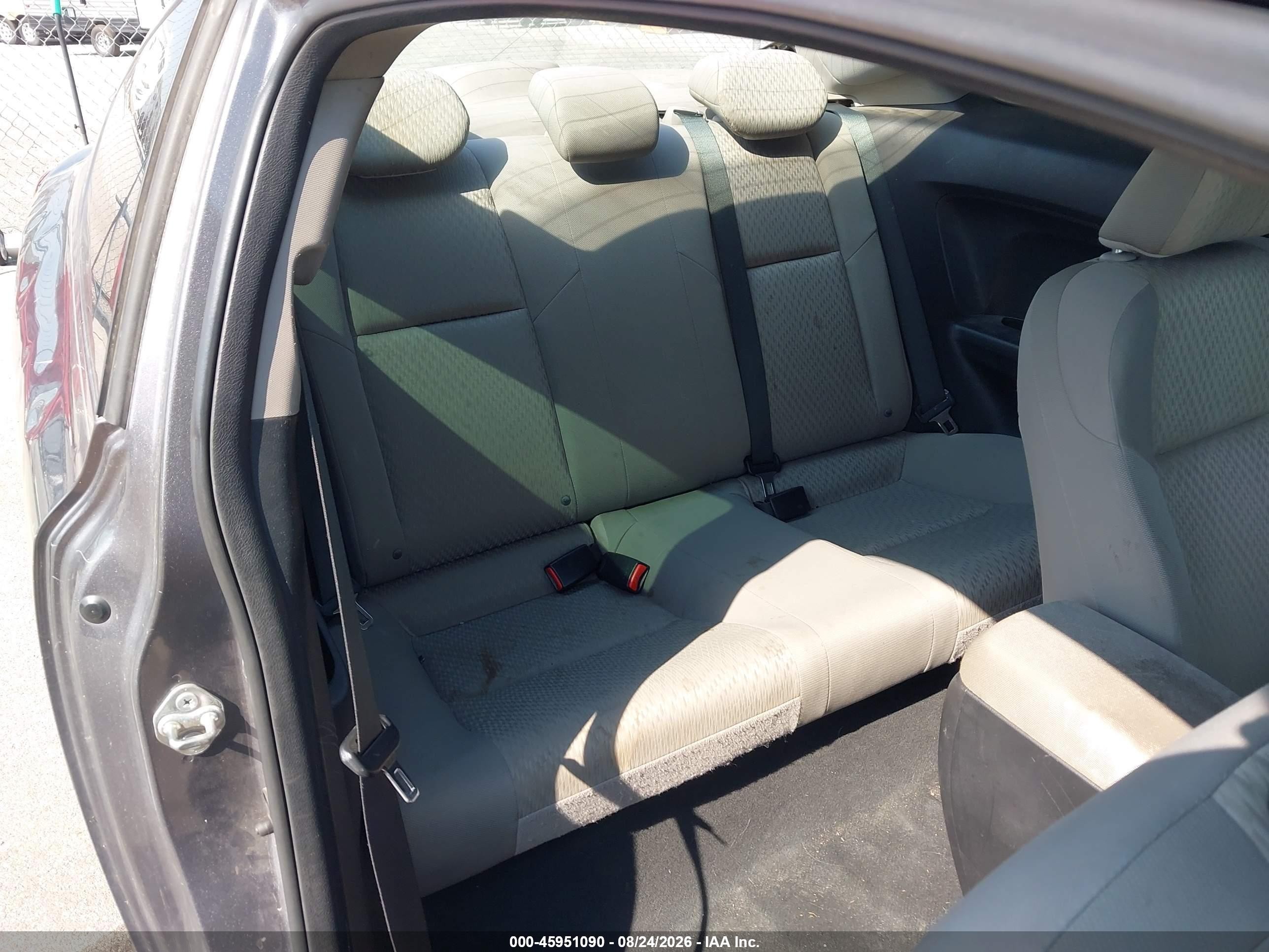 2015 Honda Civic Lx Серый vin: 2HGFG3B57FH512523