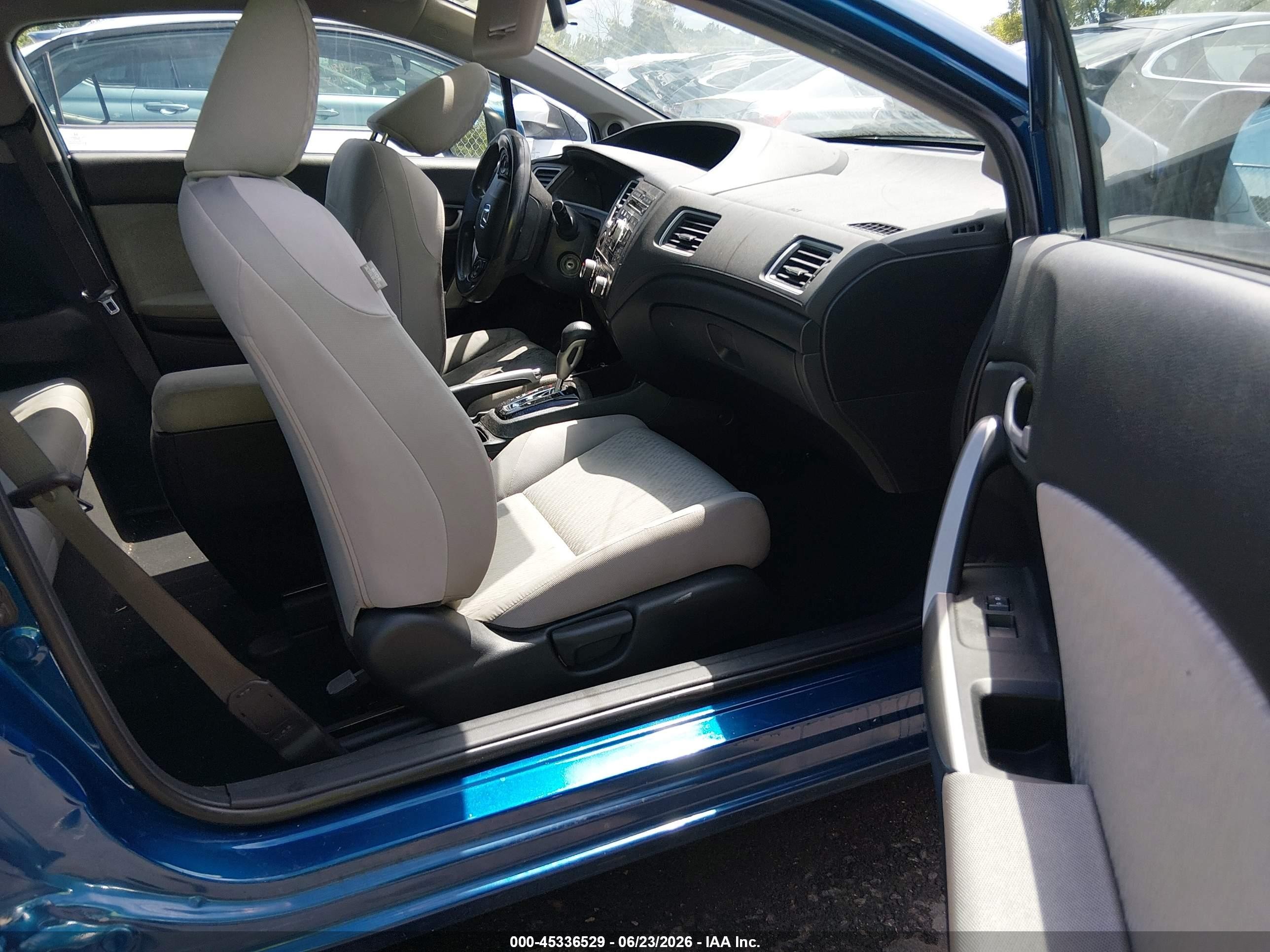 2015 Honda Civic Lx Blue vin: 2HGFG3B57FH531704
