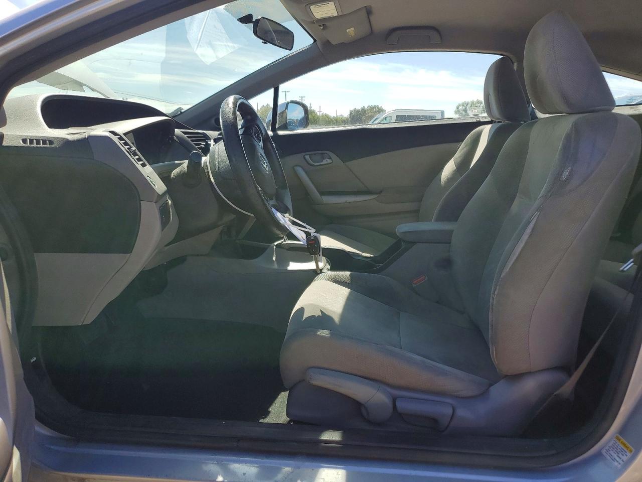 2012 Honda Civic Lx Серебряный vin: 2HGFG3B58CH525776