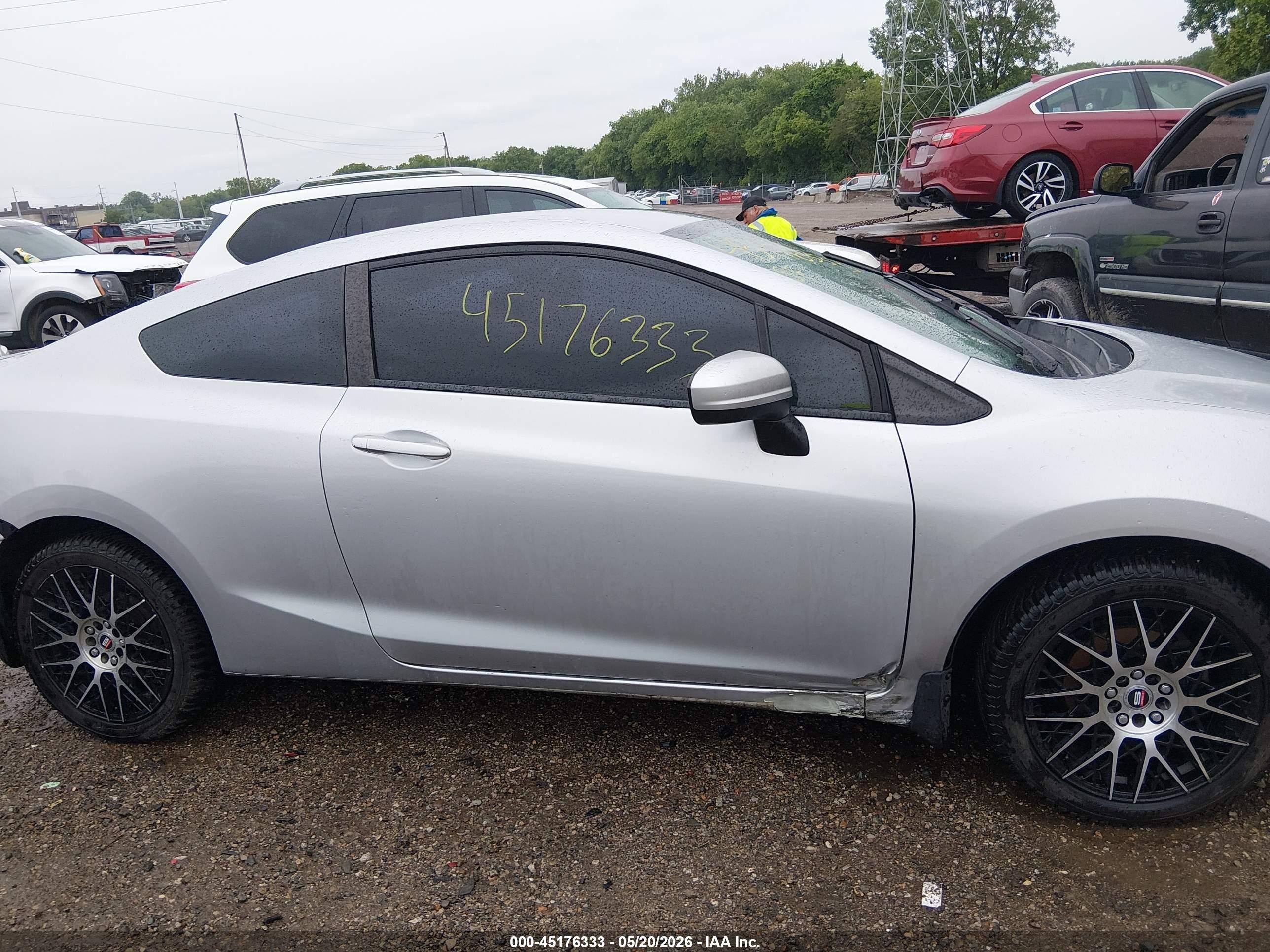 2014 Honda Civic Lx Серебряный vin: 2HGFG3B58EH518121