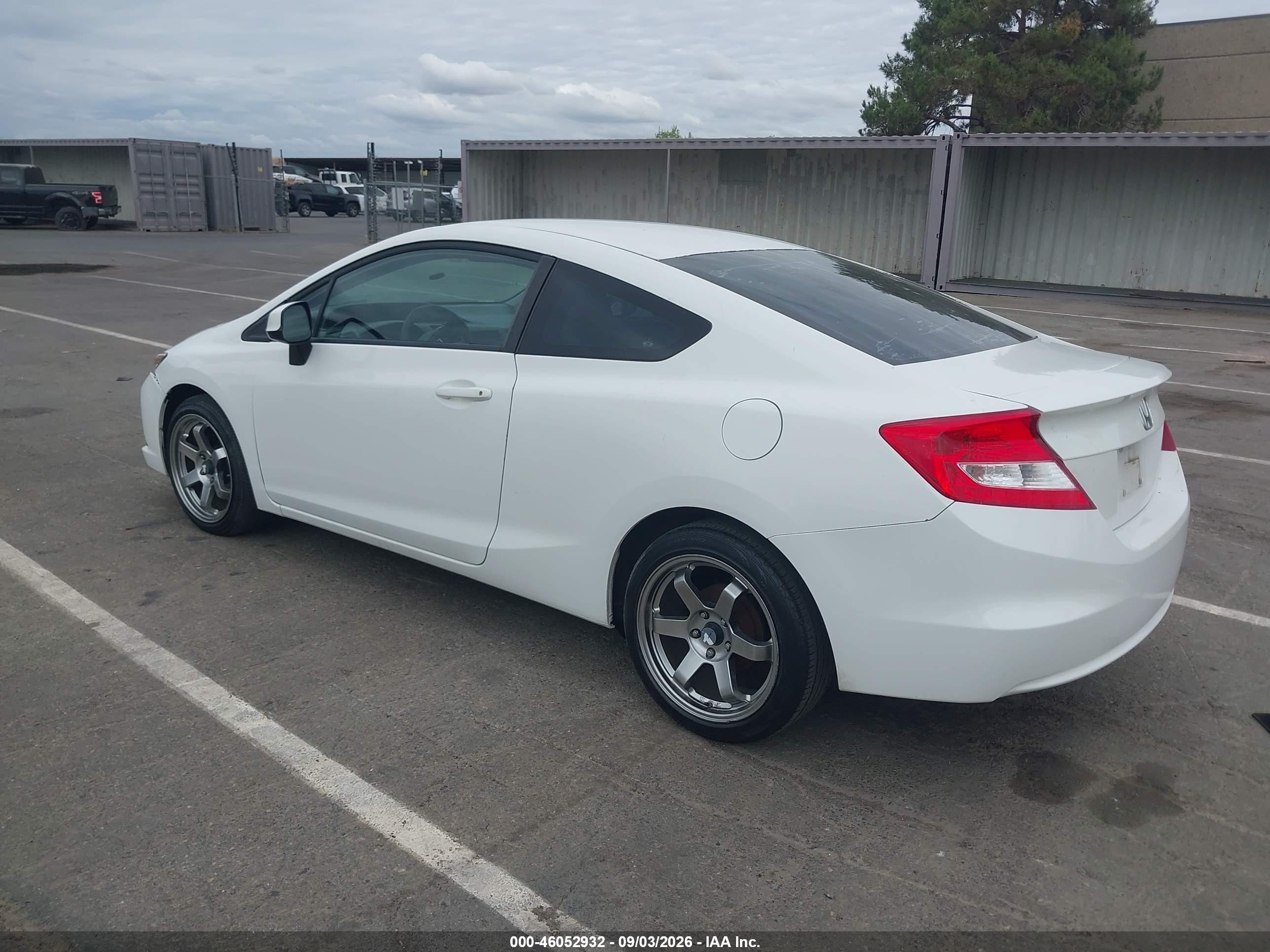 2012 Honda Civic Lx White vin: 2HGFG3B5XCH502192