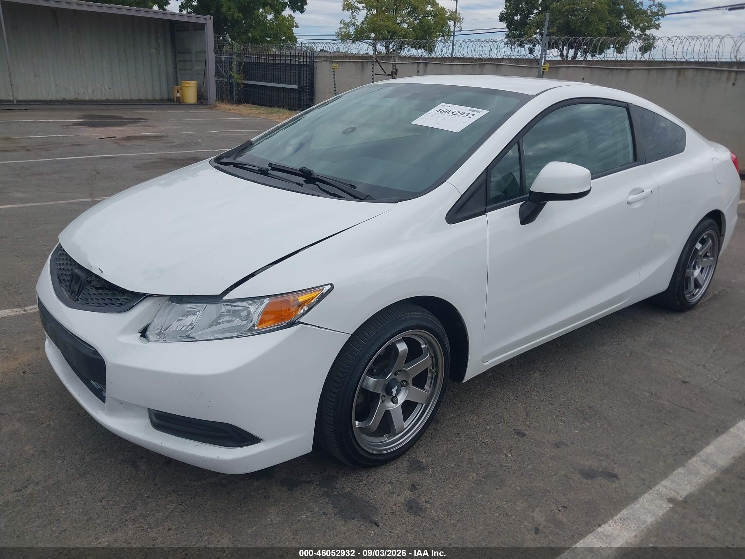 2012 Honda Civic Lx White vin: 2HGFG3B5XCH502192