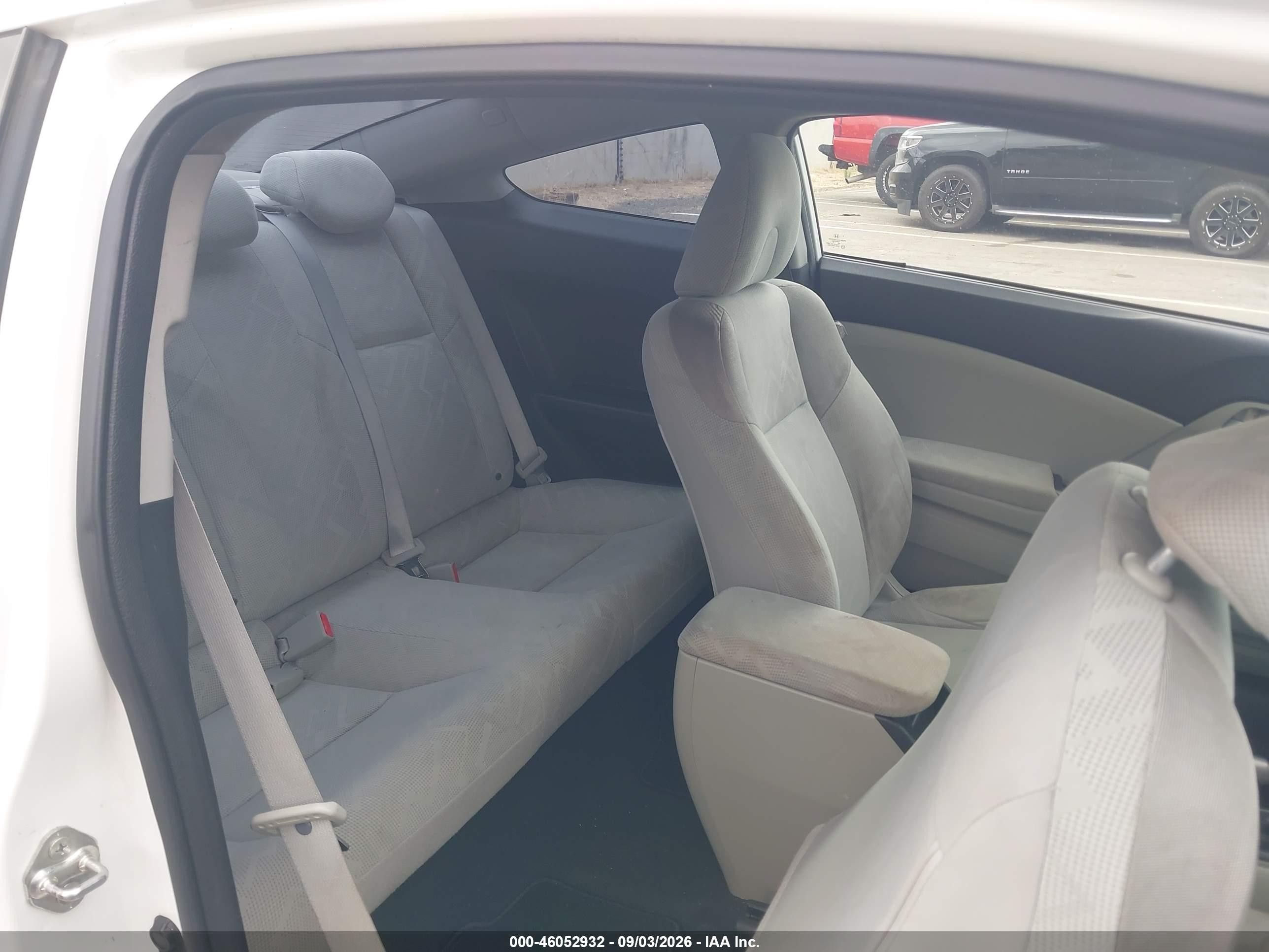 2012 Honda Civic Lx White vin: 2HGFG3B5XCH502192