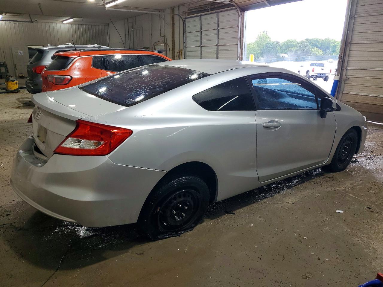 2012 Honda Civic Lx Серебряный vin: 2HGFG3B5XCH531093