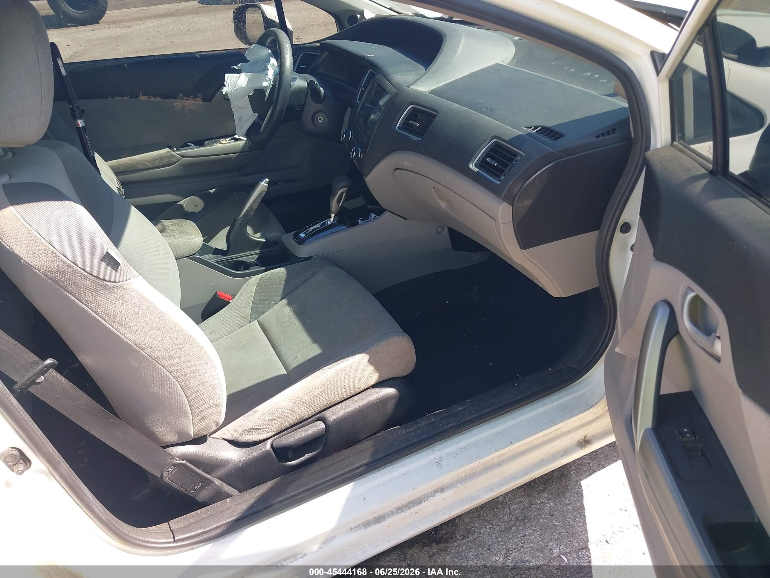 2013 Honda Civic Lx White vin: 2HGFG3B5XDH520967