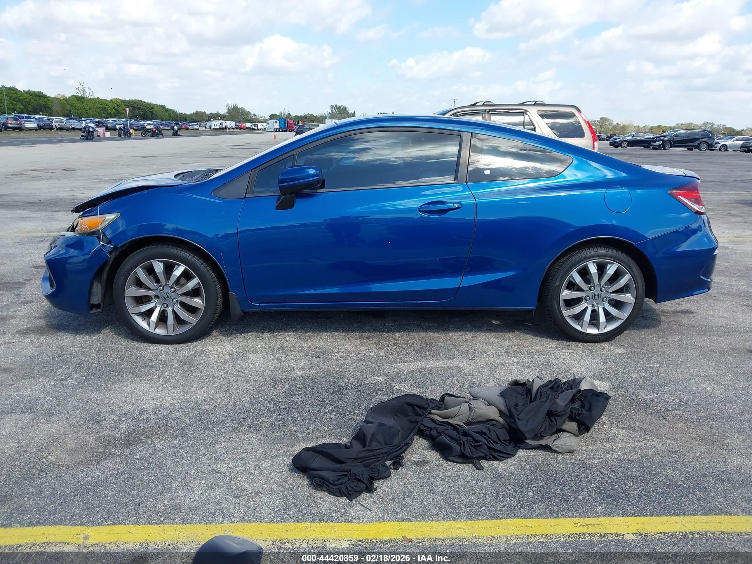 2015 Honda Civic Lx Синий vin: 2HGFG3B5XFH520213