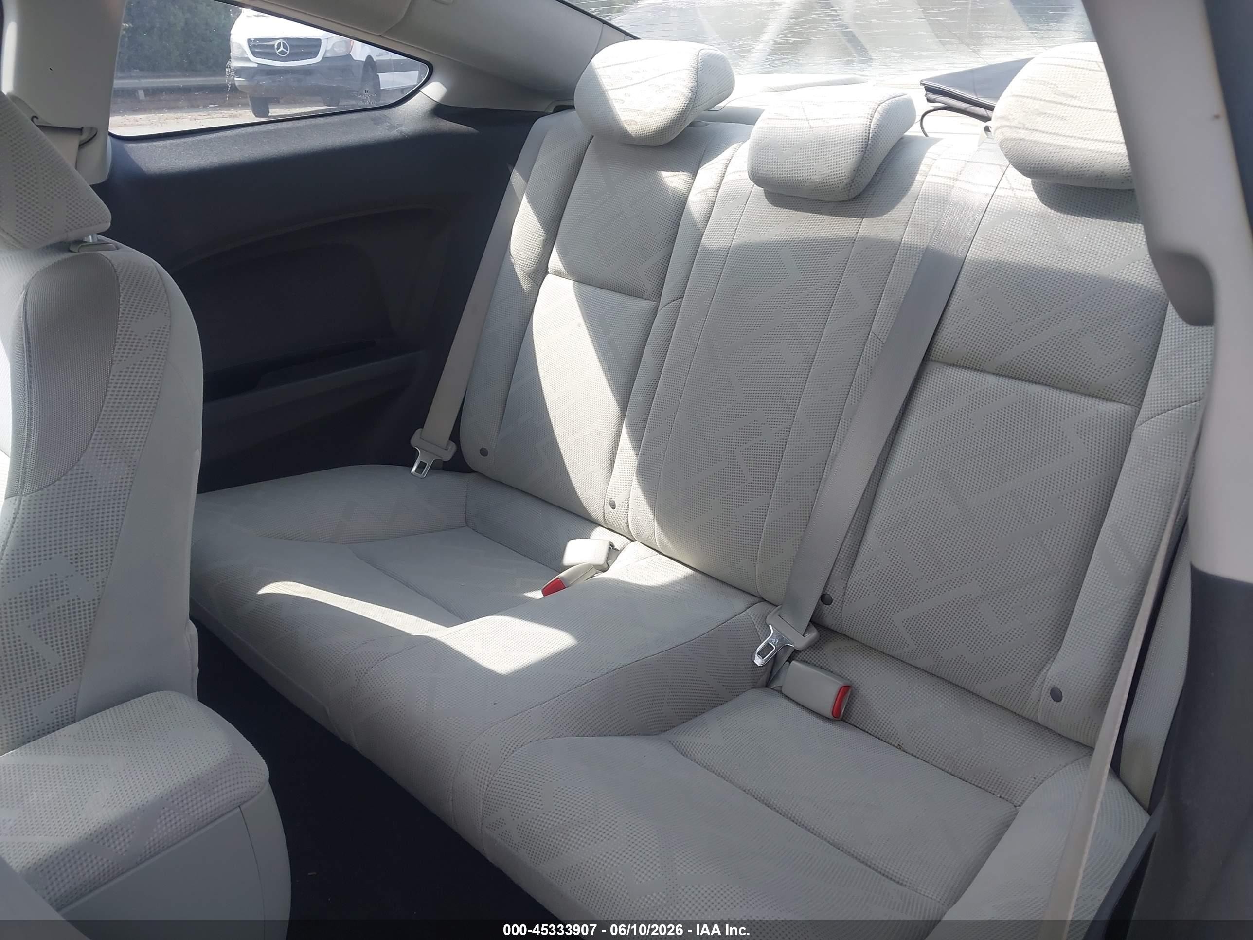 2012 Honda Civic Ex White vin: 2HGFG3B81CH519196