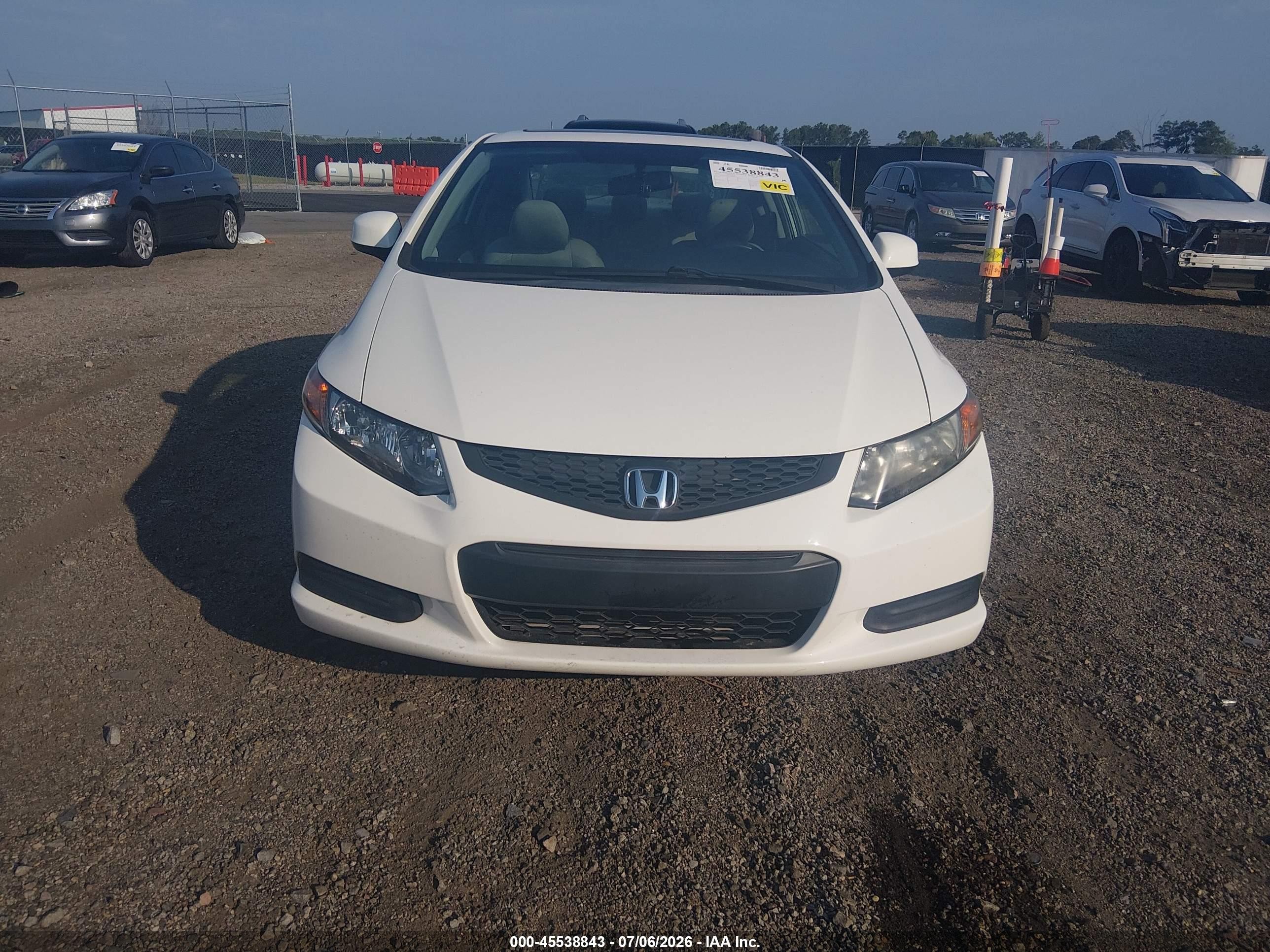2012 Honda Civic Ex White vin: 2HGFG3B83CH563572