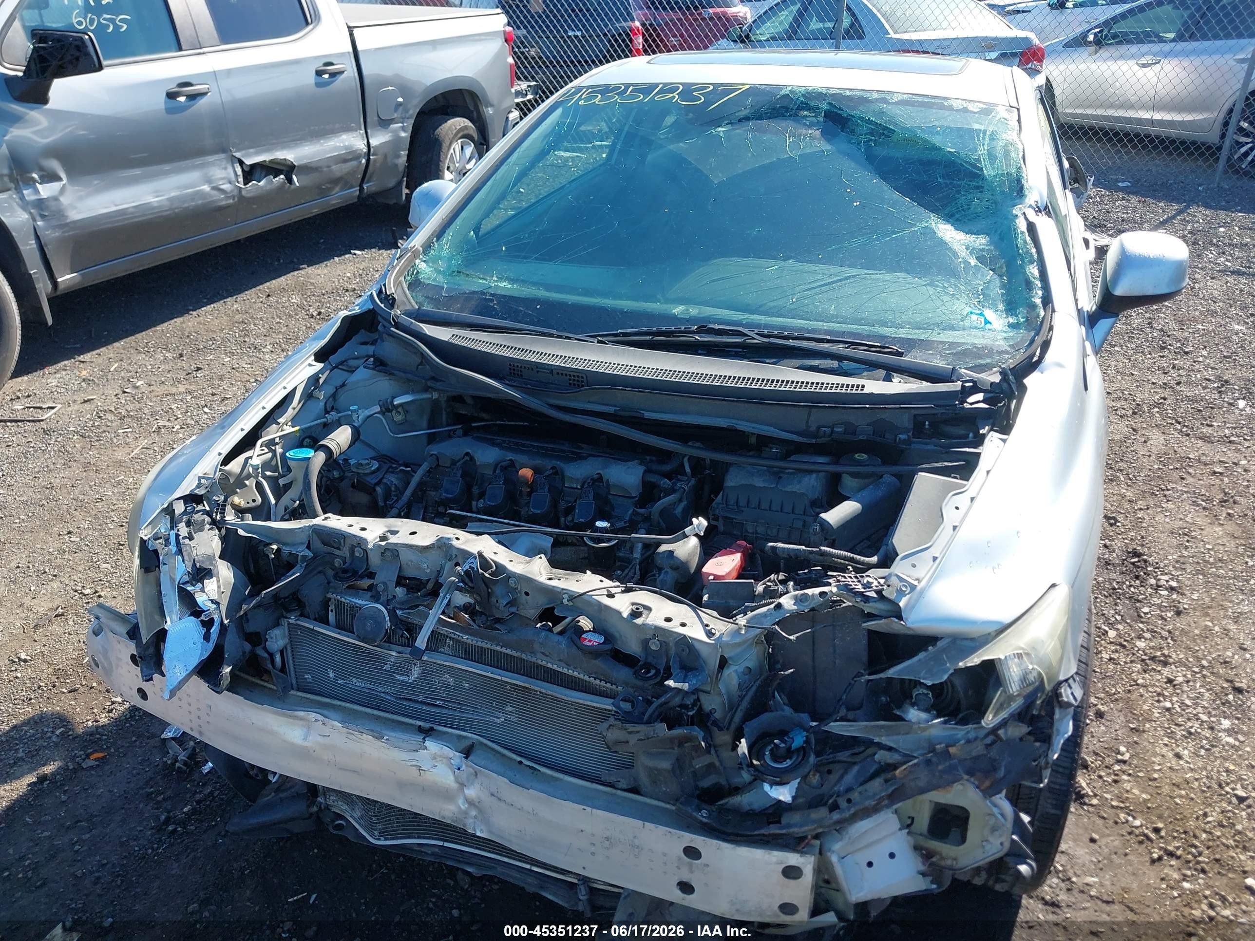 2013 Honda Civic Ex Серебряный vin: 2HGFG3B84DH505908