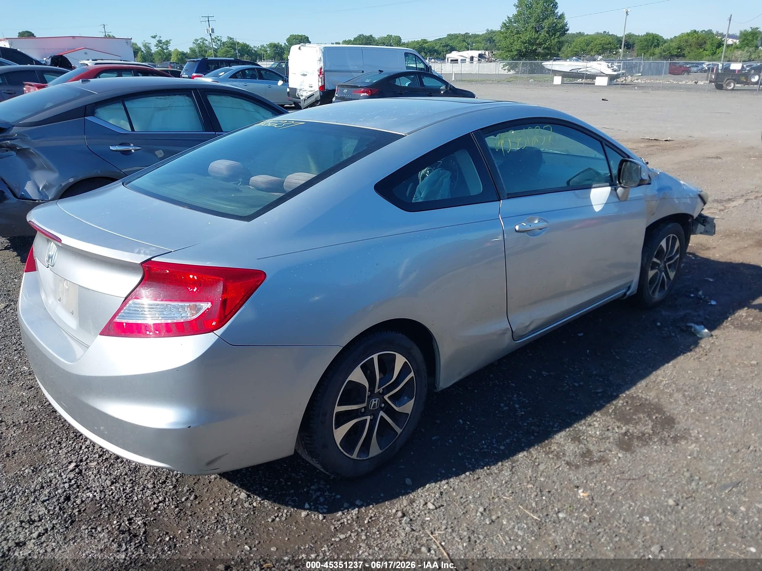 2013 Honda Civic Ex Серебряный vin: 2HGFG3B84DH505908