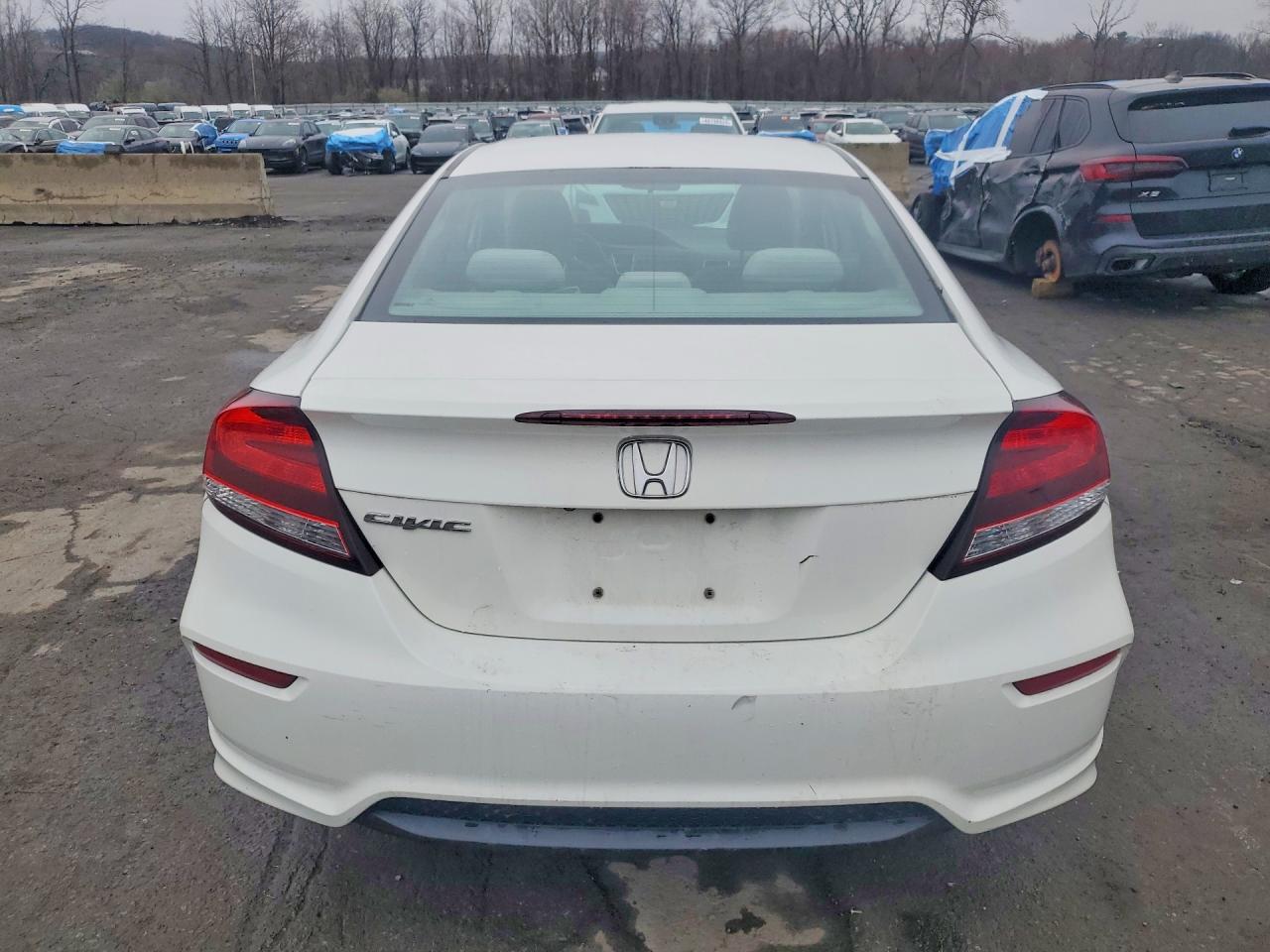 2014 Honda Civic White vin: 2HGFG3B8XEH512105
