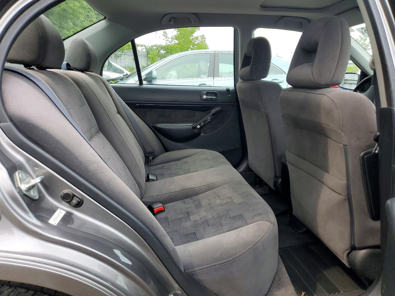 2005 Acura 1.7el Touring Silver vin: 2HHES35665H104362