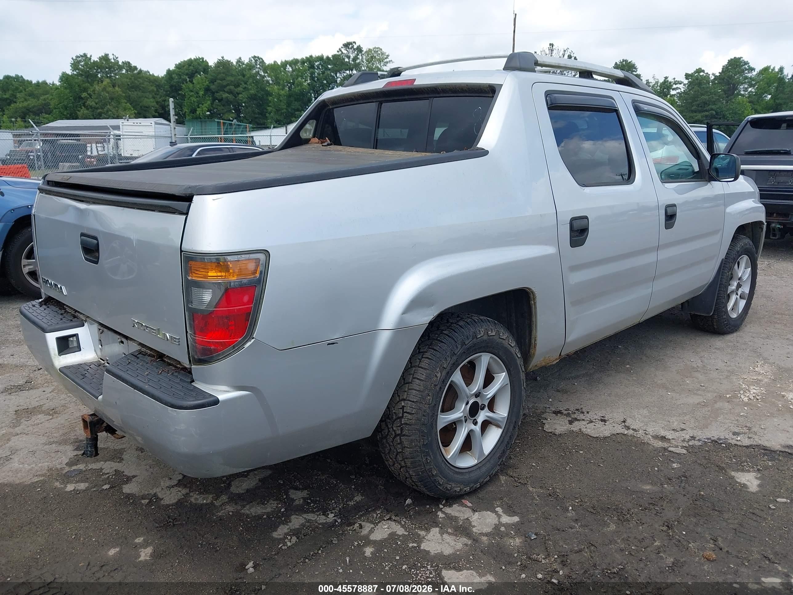 2008 Honda Ridgeline Rt Silver vin: 2HJYK16218H511408