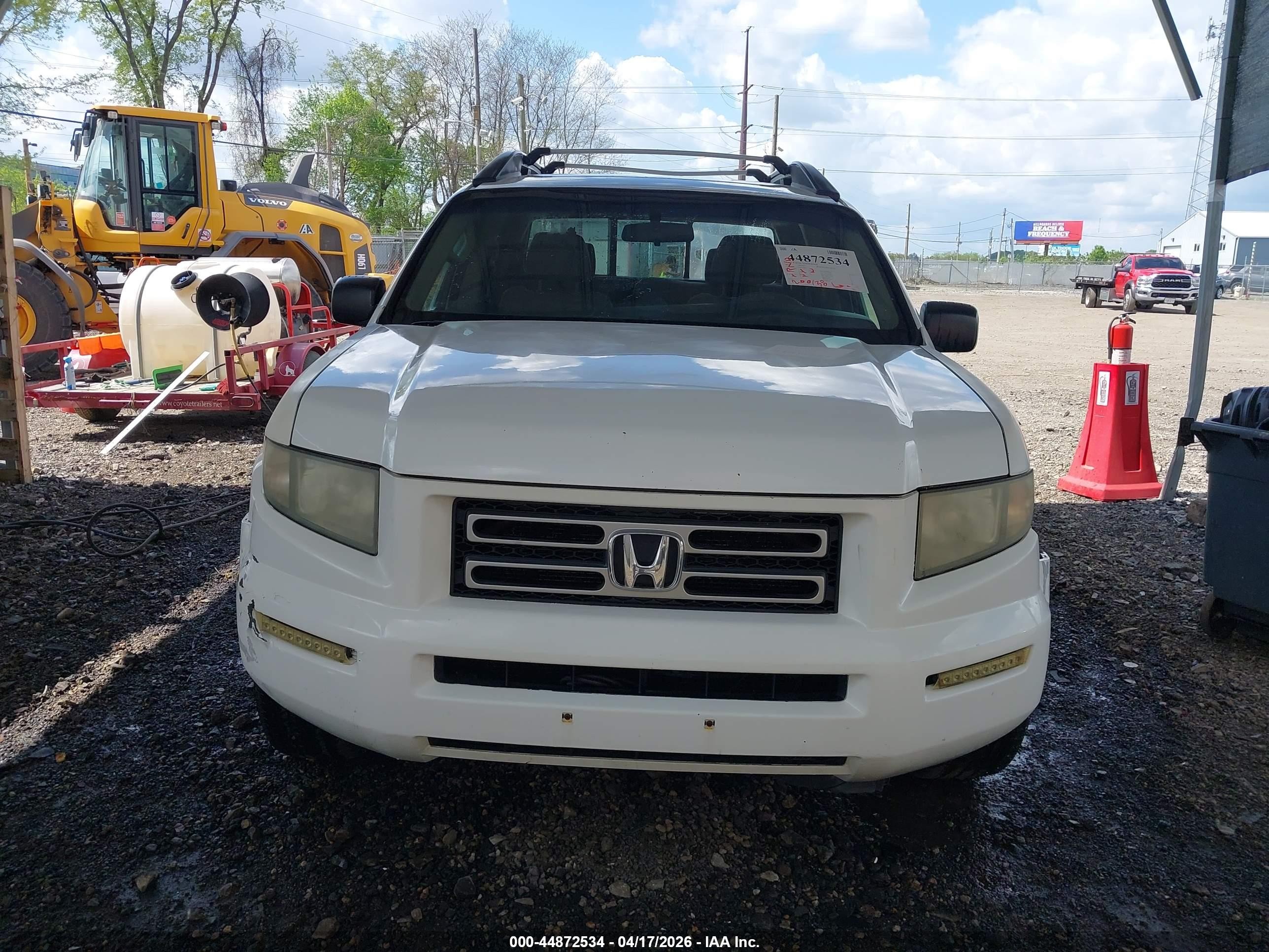 2008 Honda Ridgeline Rt White vin: 2HJYK16258H508821