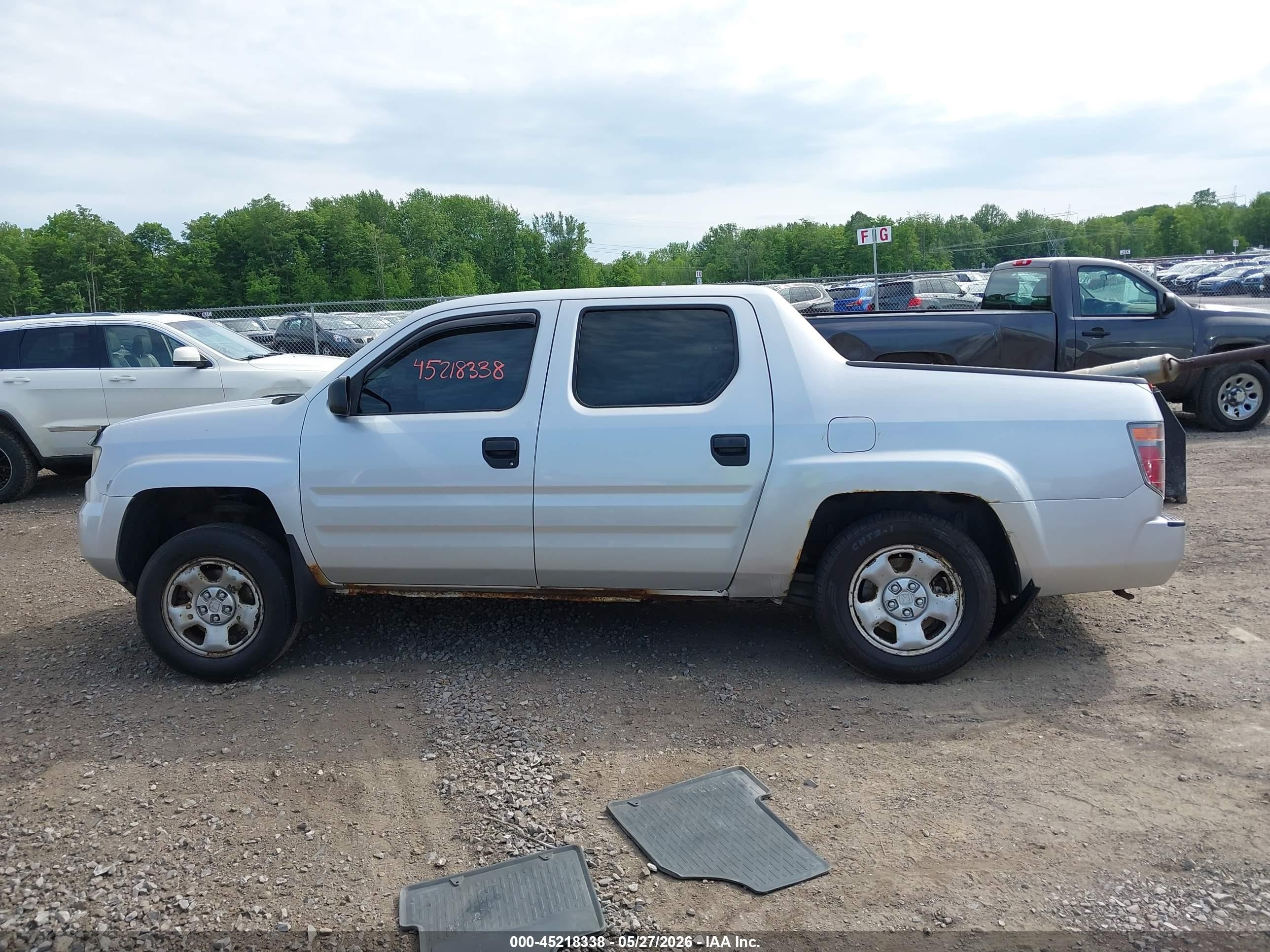 2008 Honda Ridgeline Rt Silver vin: 2HJYK16298H537657