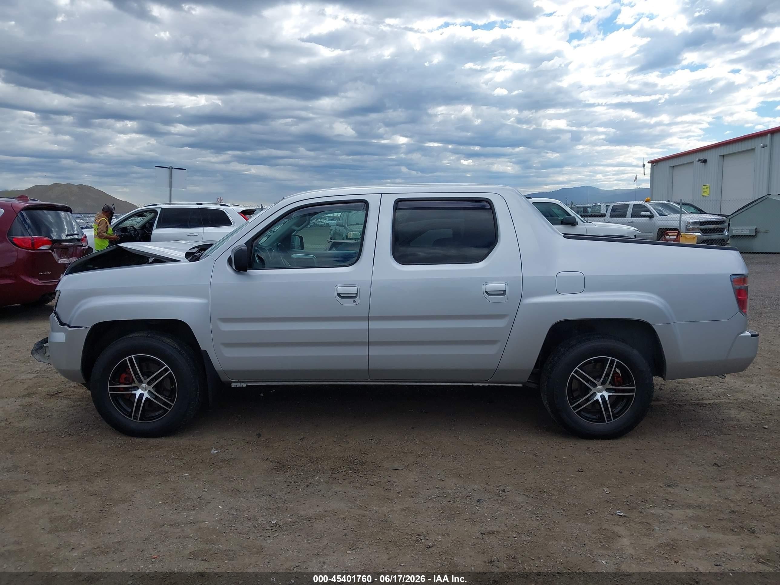 2007 Honda Ridgeline Rtx Silver vin: 2HJYK16307H514176