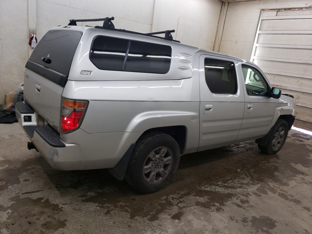 2007 Honda Ridgeline Rtx Silver vin: 2HJYK16337H512017