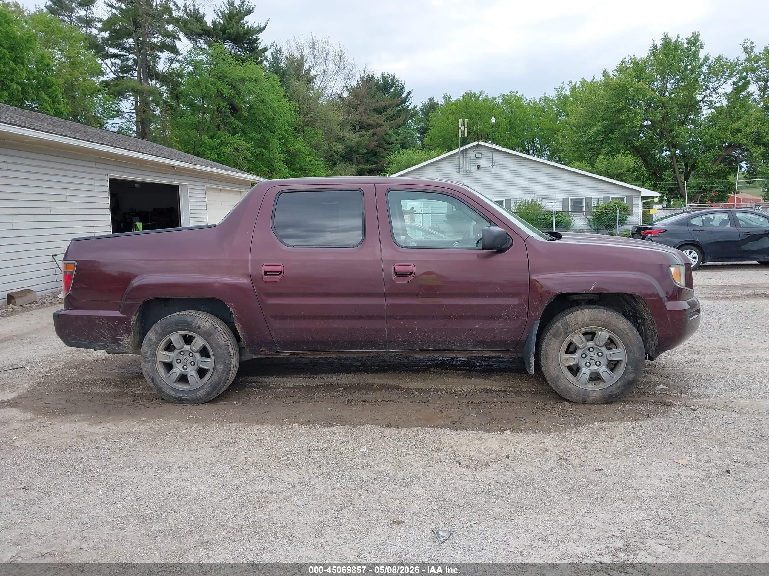 2007 Honda Ridgeline Rtx Maroon vin: 2HJYK16377H539656