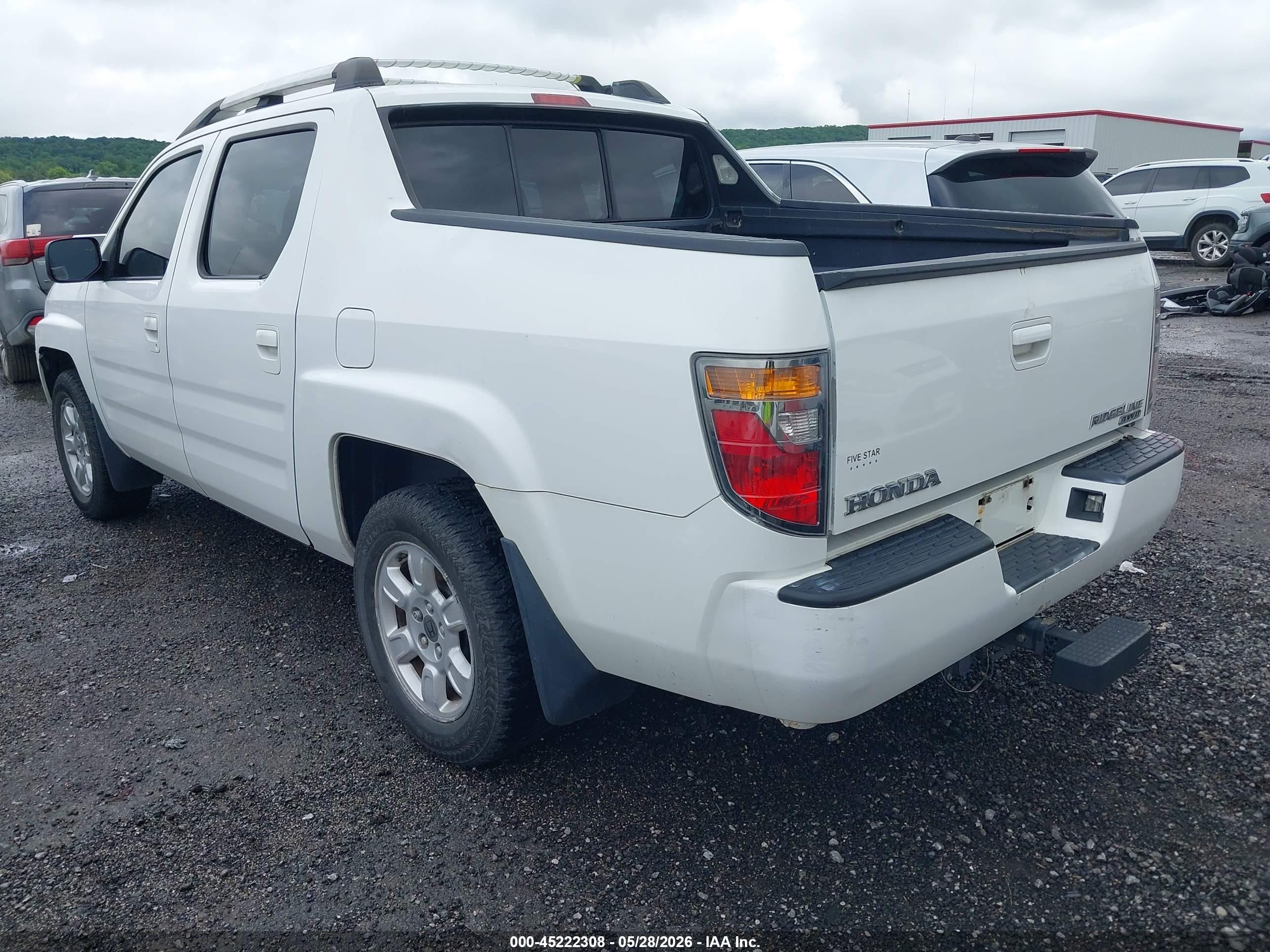 2008 Honda Ridgeline Rtx White vin: 2HJYK16388H532183