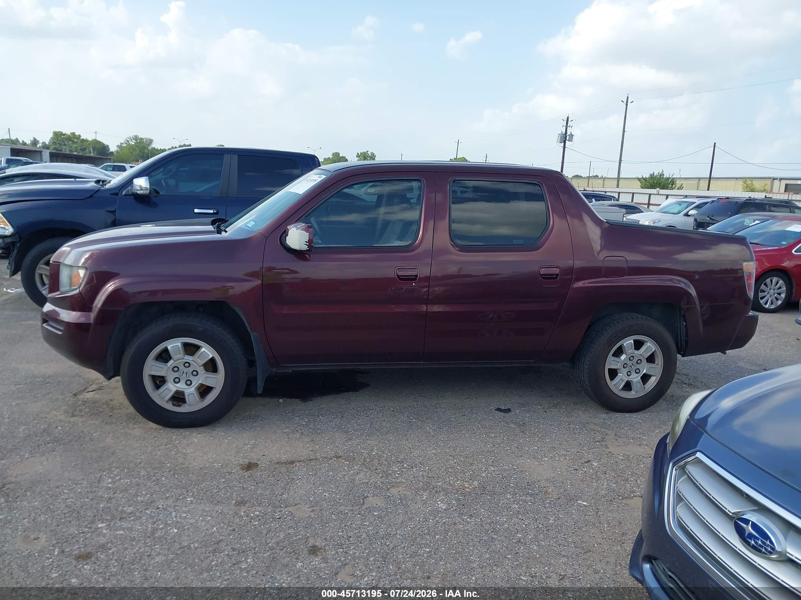 2008 Honda Ridgeline Rts Maroon vin: 2HJYK16408H502975