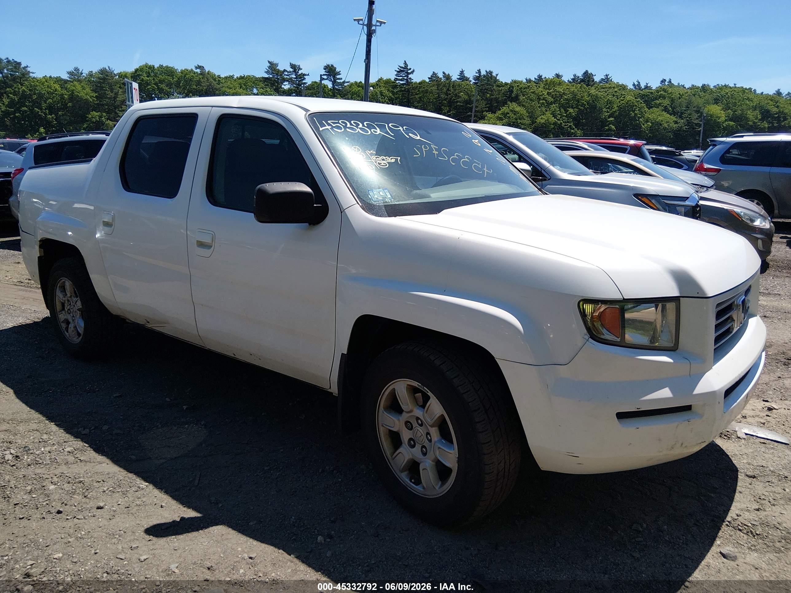 2006 Honda Ridgeline Rts White vin: 2HJYK16436H560396