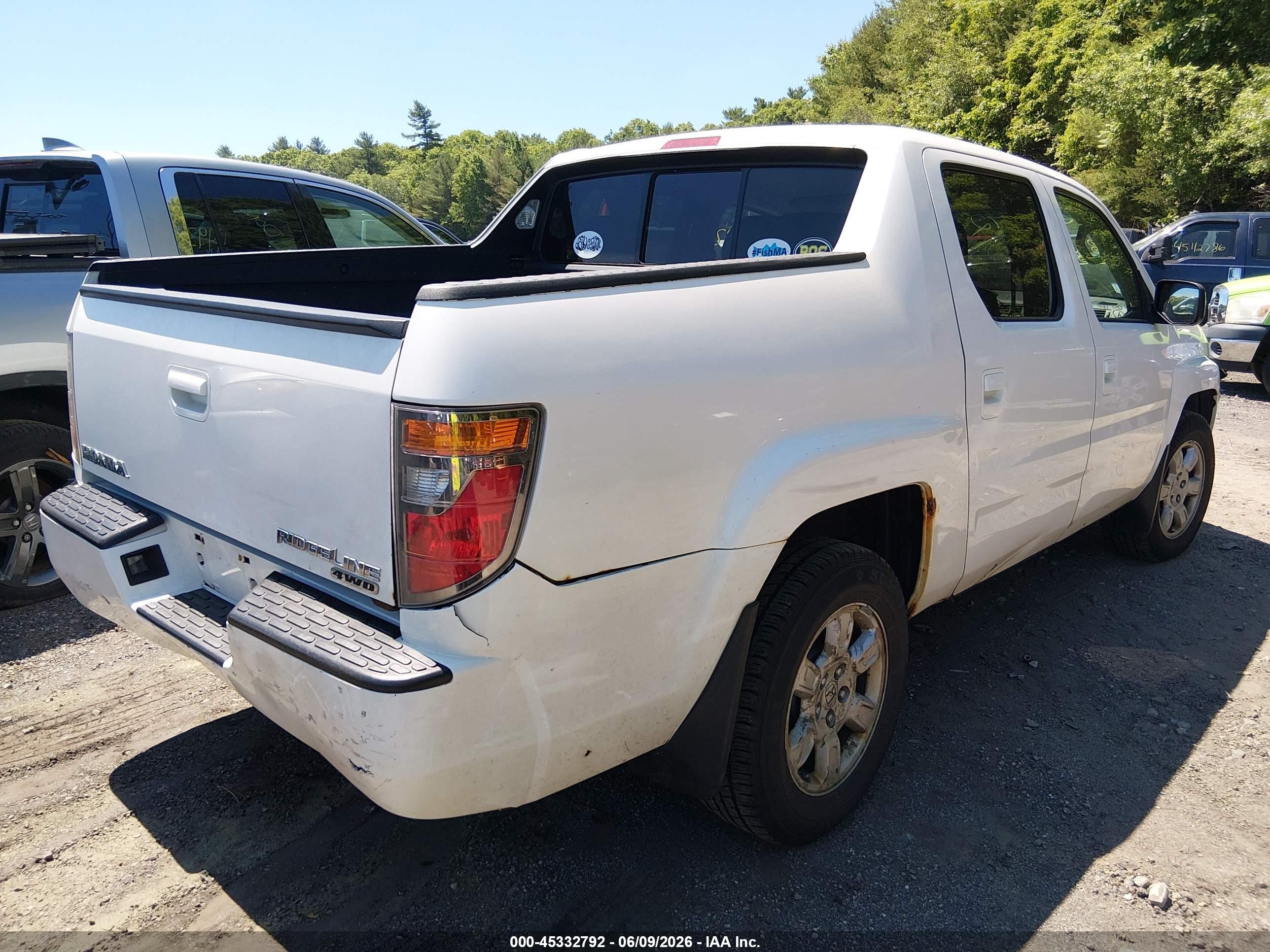 2006 Honda Ridgeline Rts White vin: 2HJYK16436H560396