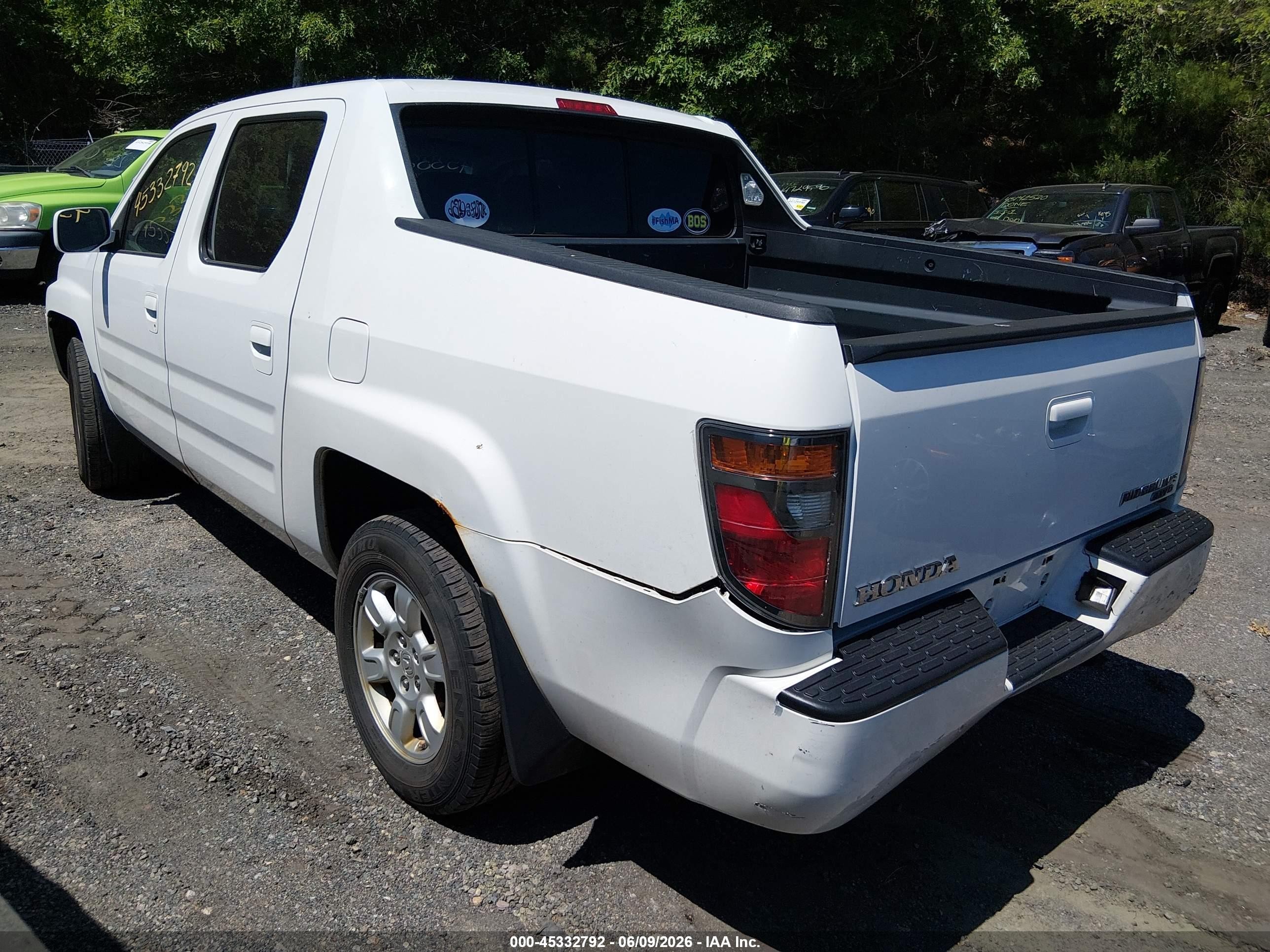 2006 Honda Ridgeline Rts White vin: 2HJYK16436H560396