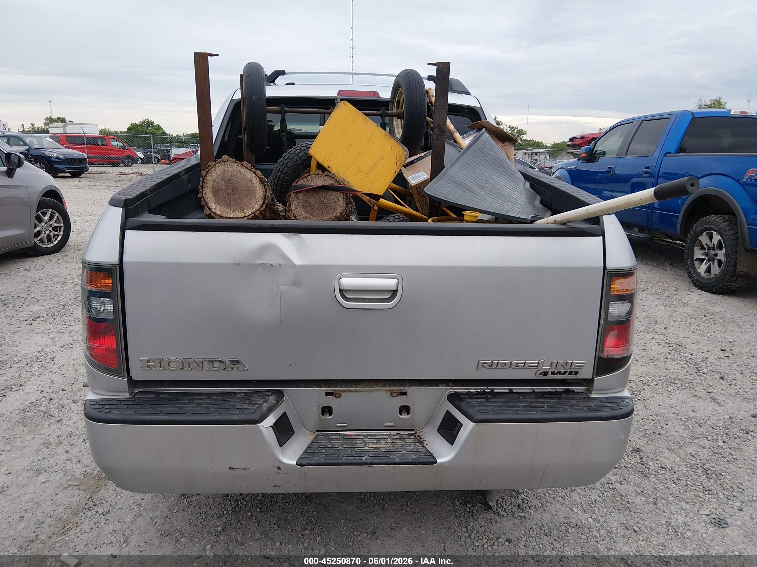 2008 Honda Ridgeline Rts Silver vin: 2HJYK16438H525005
