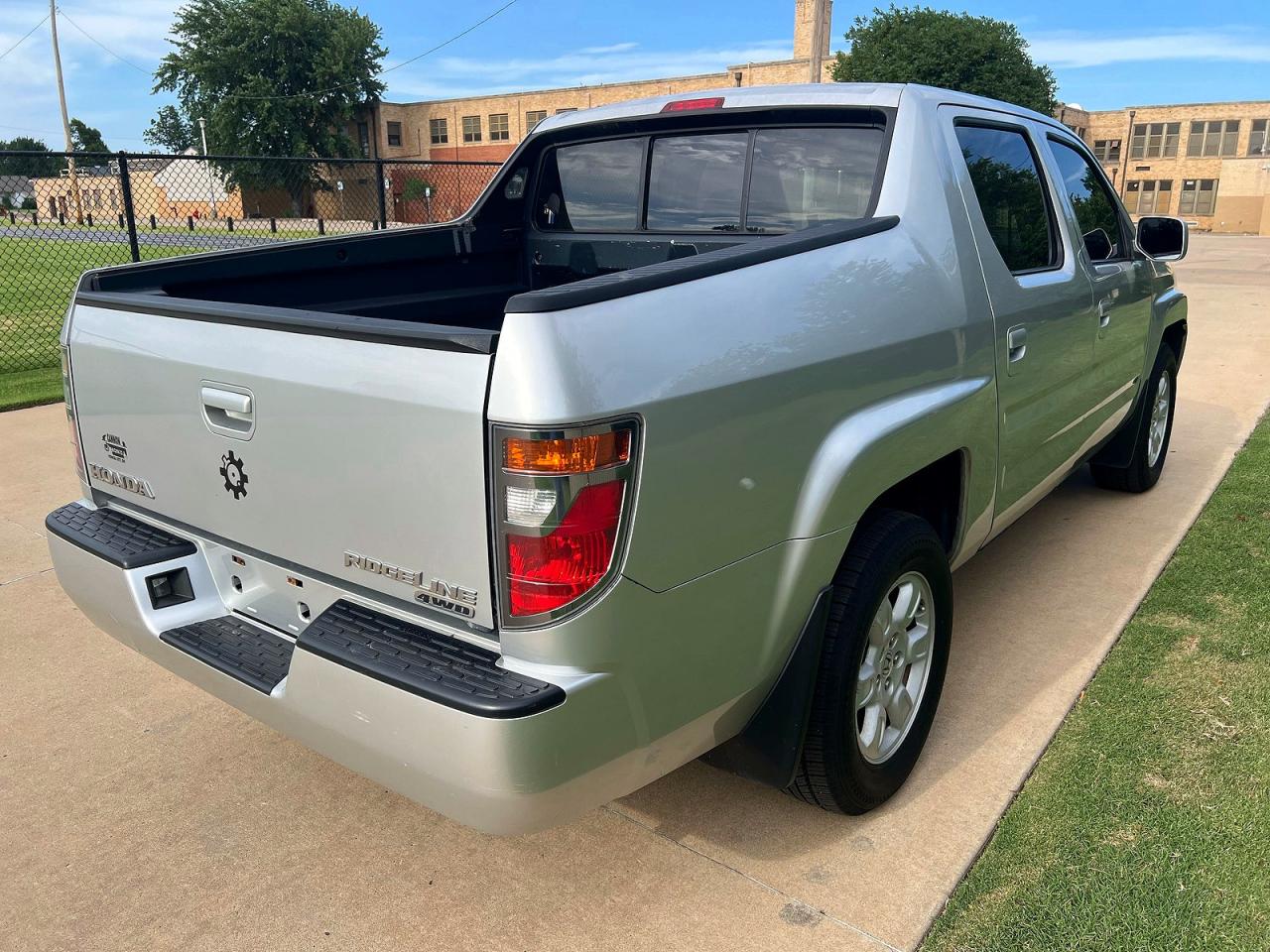 2007 Honda Ridgeline Rts Silver vin: 2HJYK16477H508500