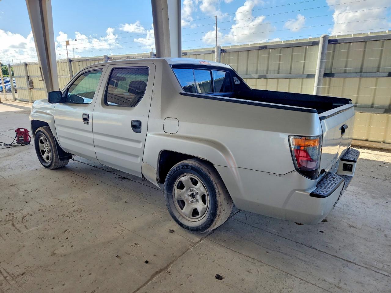 2007 Honda Ridgeline Rts Серебряный vin: 2HJYK16487H002514