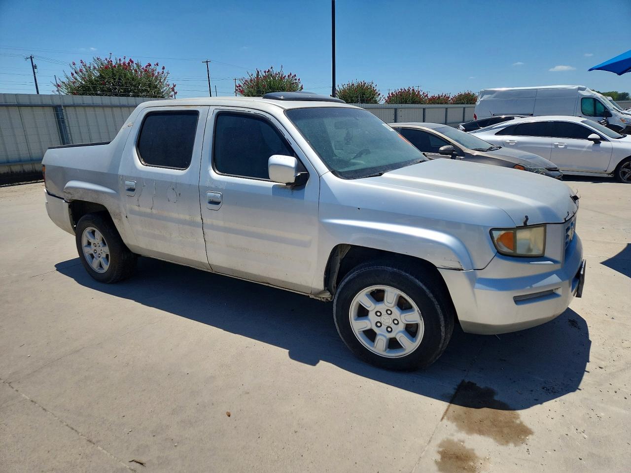 2006 Honda Ridgeline Rtl Silver vin: 2HJYK16506H512072
