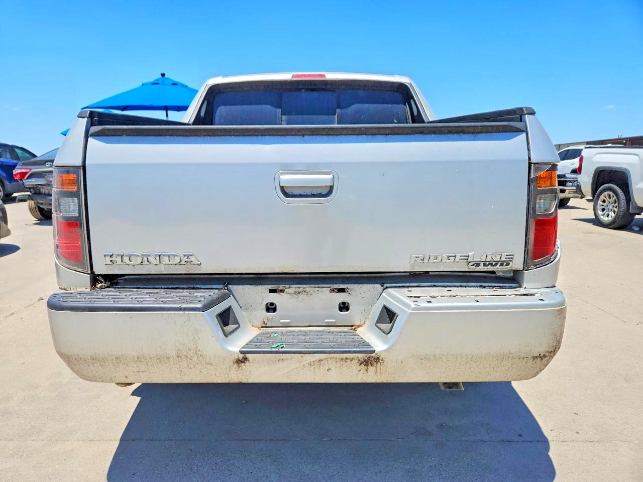 2006 Honda Ridgeline Rtl Silver vin: 2HJYK16506H512072