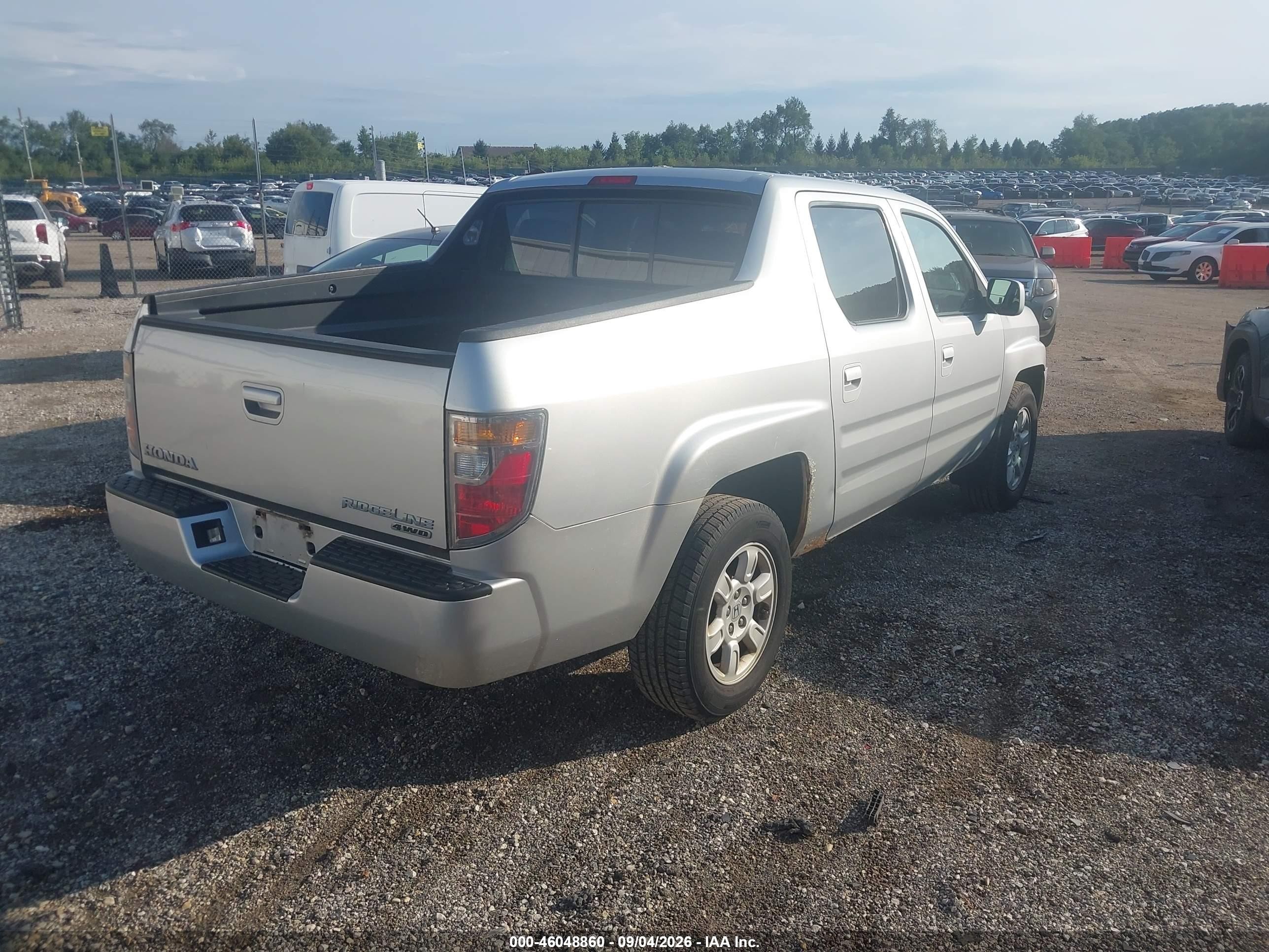 2007 Honda Ridgeline Rtl Silver vin: 2HJYK16507H516172