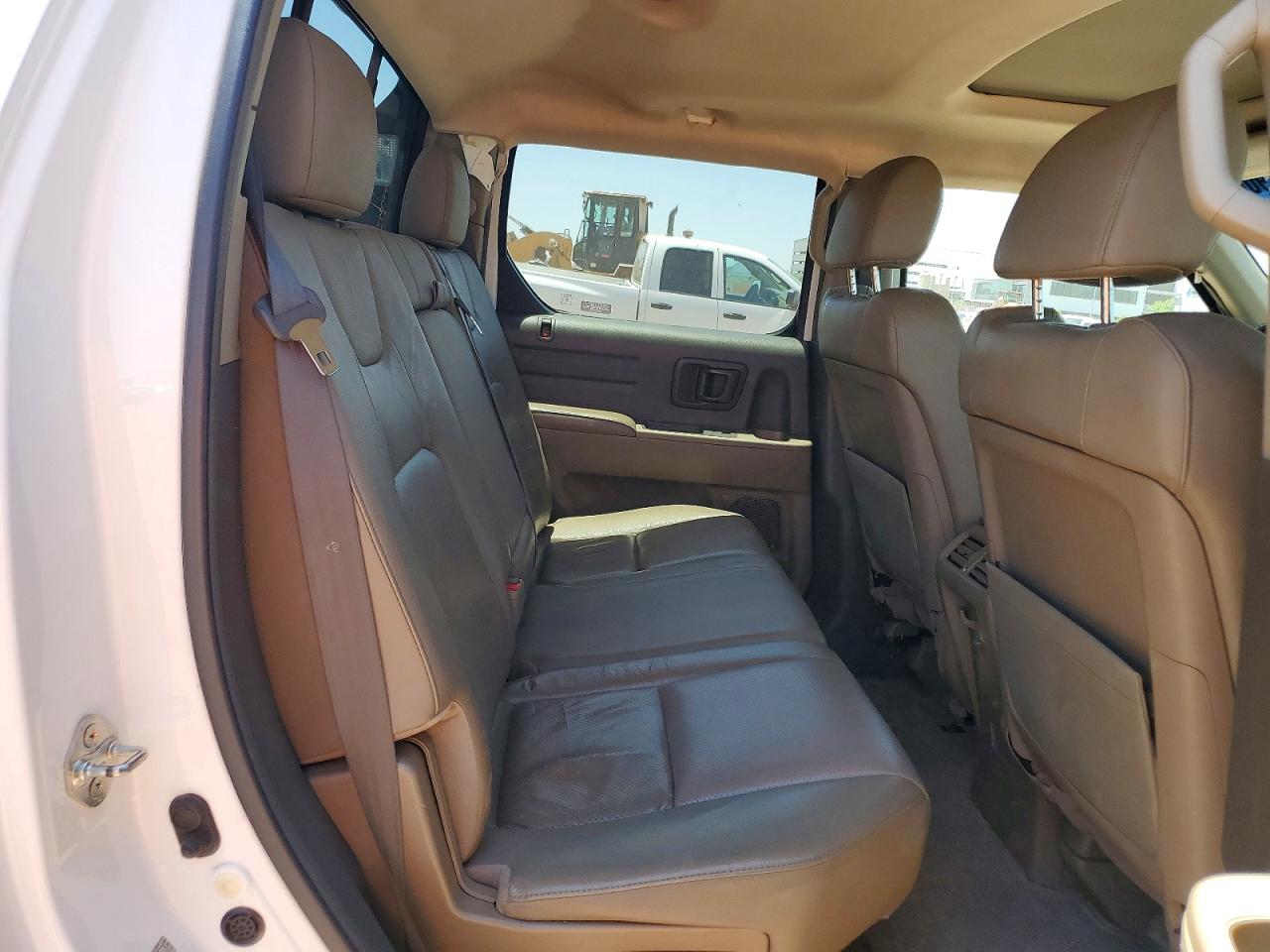 2008 Honda Ridgeline Rtl White vin: 2HJYK16508H500071