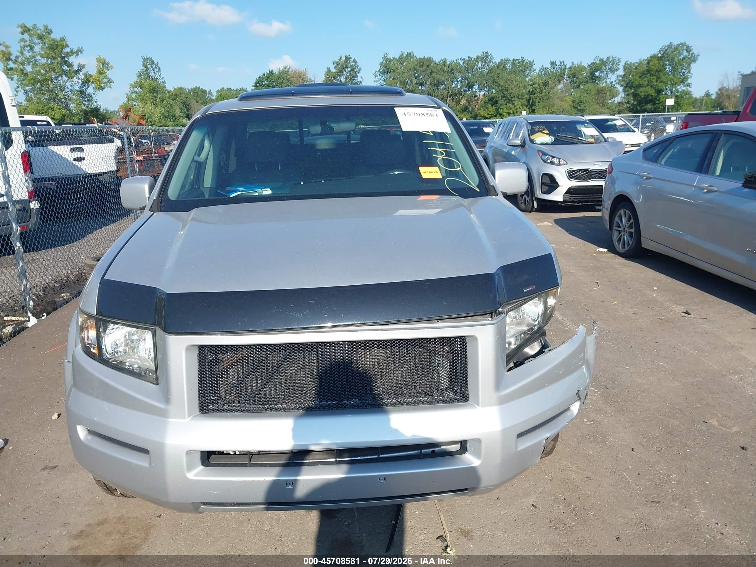 2008 Honda Ridgeline Rtl Silver vin: 2HJYK16508H506310